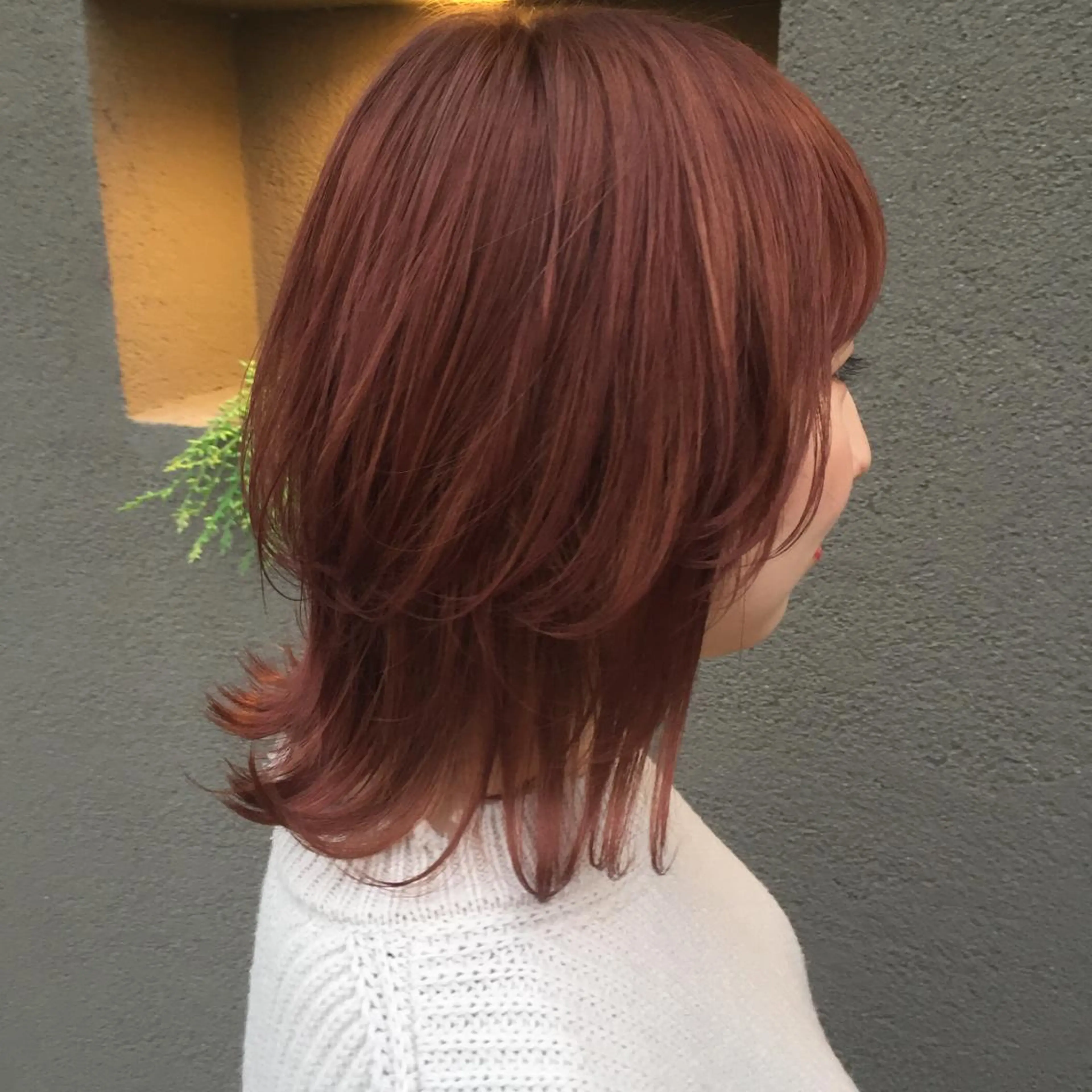 ミディアム maco 艶感ハイトーン🦋のヘアスタイル