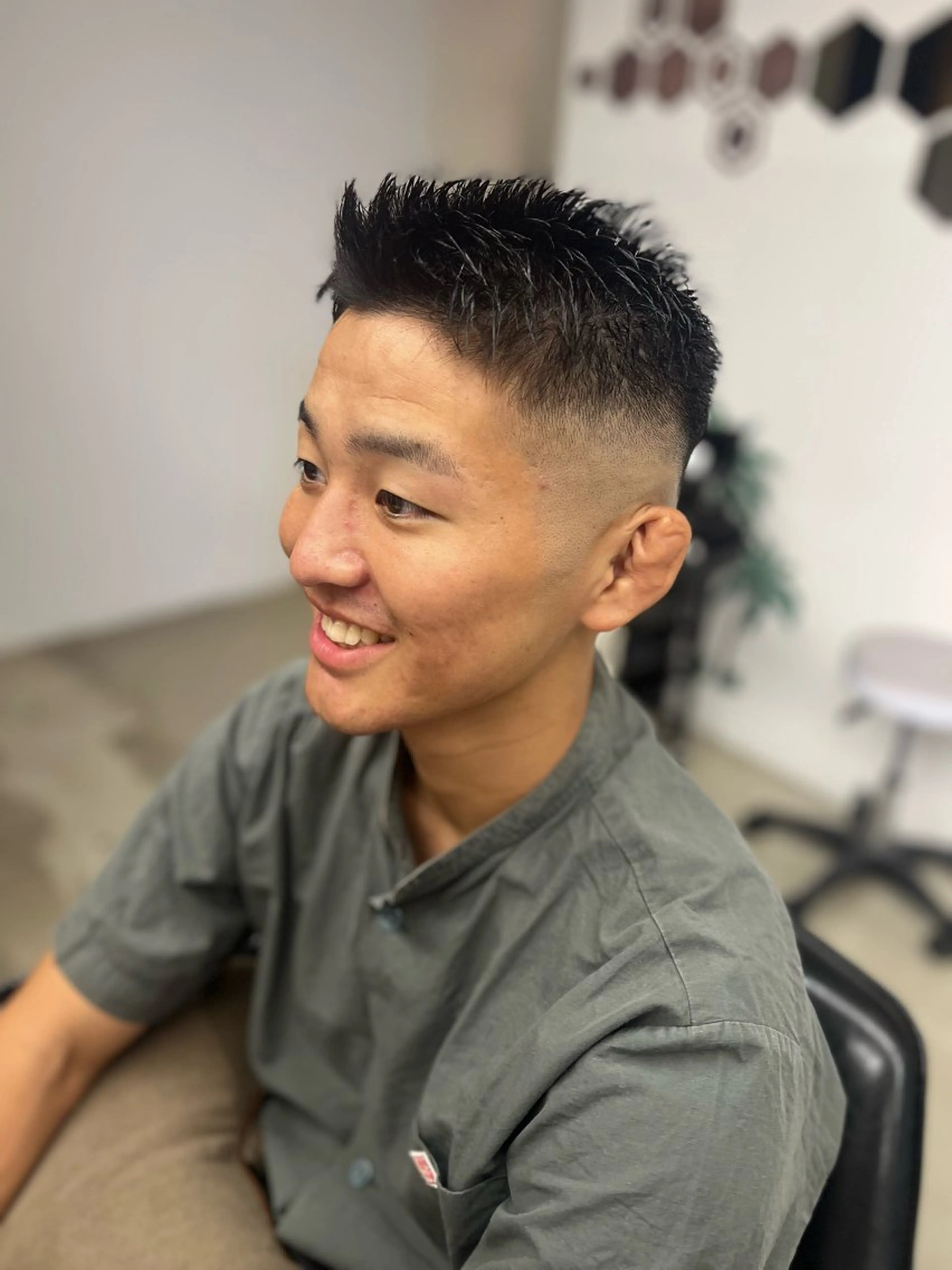 ショート カット メンズ特化美容師 💫西村一真のヘアスタイル