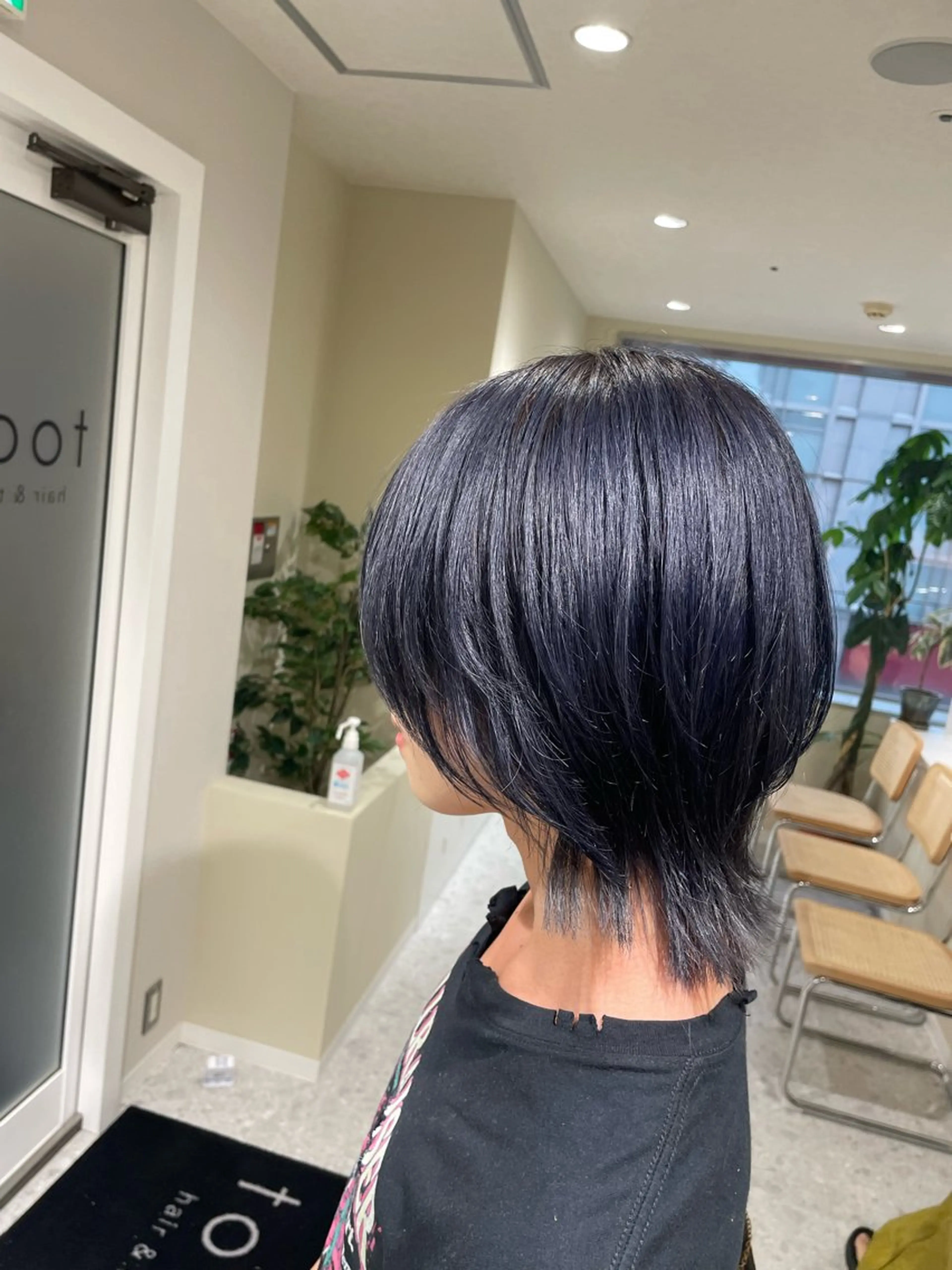 ショート カラー メンズ メンズブリーチ ブリーチ ブルーカラー カット ヘアカラー トリートメント 🩰ニシムラヒカリ 半個室salon♡*のヘアスタイル