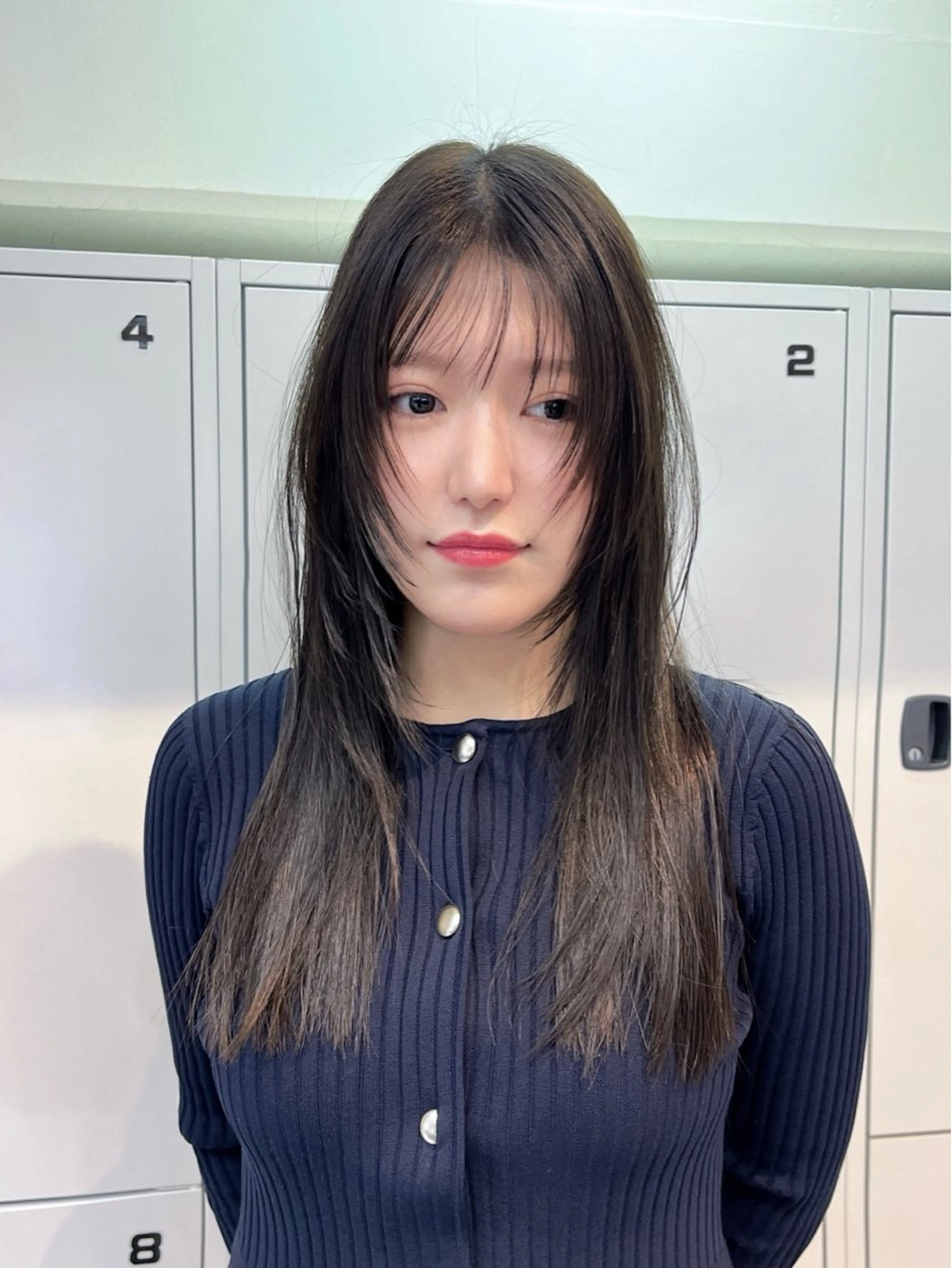 ロング 顔まわりレイヤー レイヤーカット Airi 韓国y2k ボブパーマのヘアスタイル