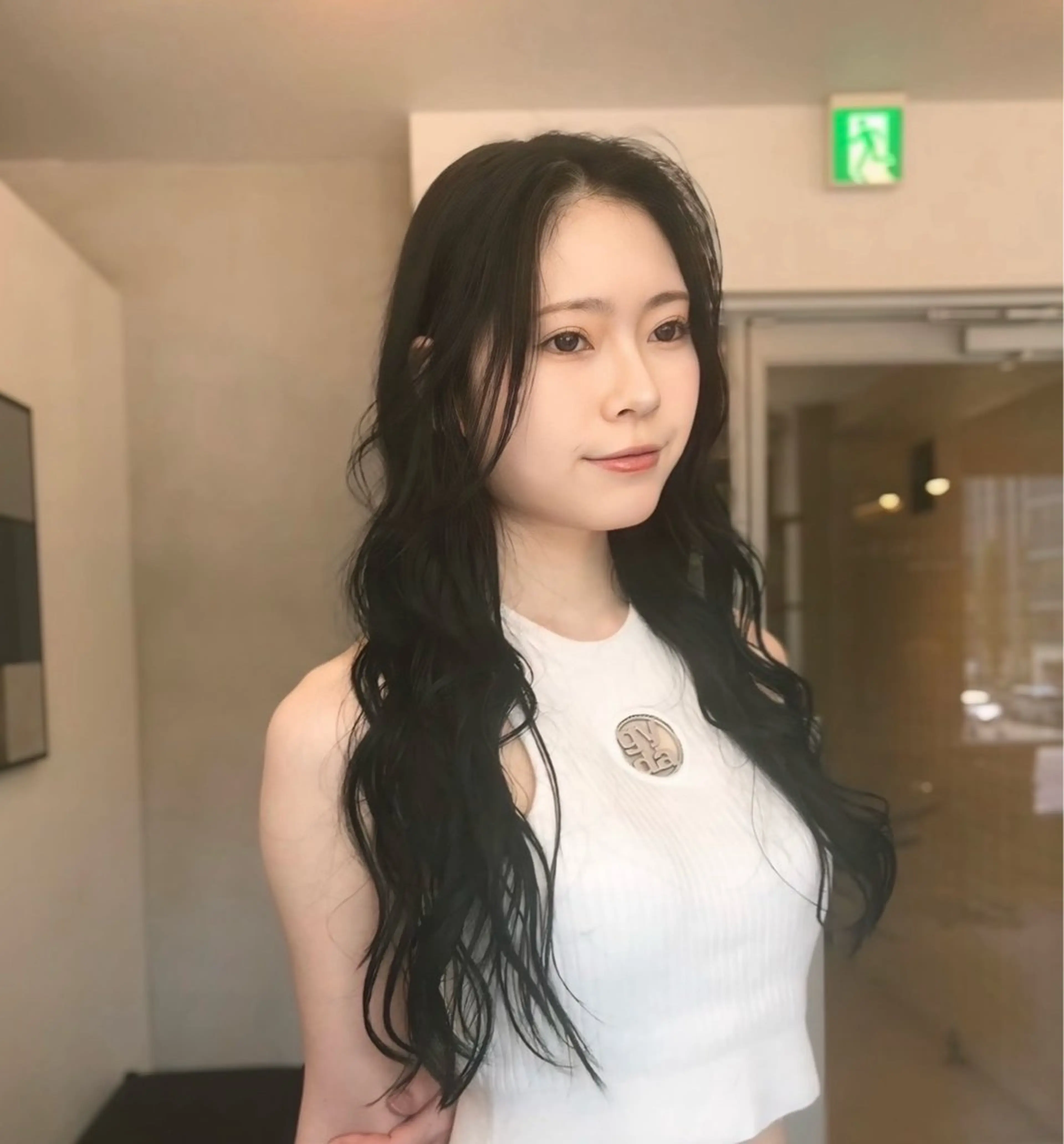 ロング カノン／伏見/栄 パーマモデルのヘアスタイル