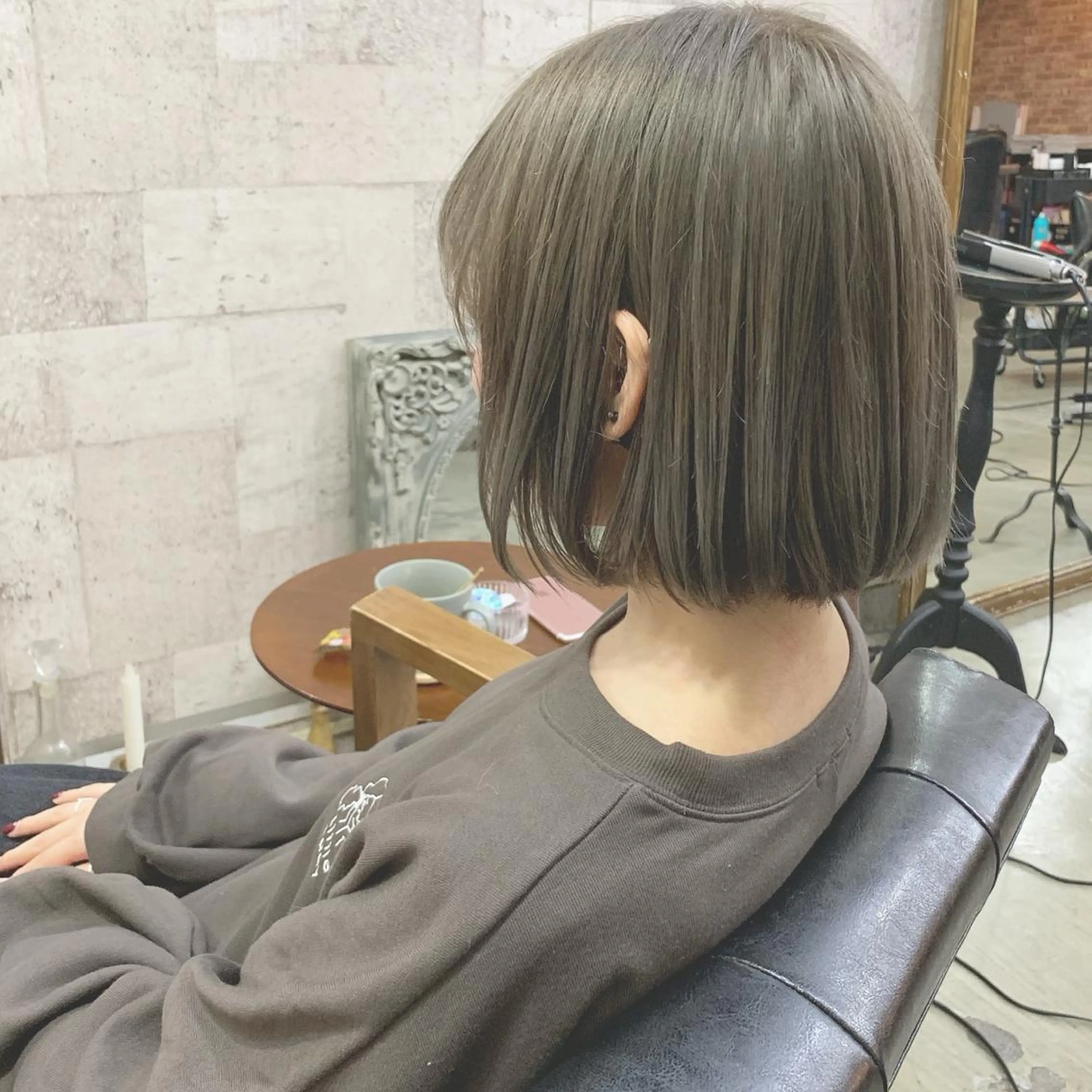 ショート アッシュ インナーカラー/天神 ブリーチ/吉田のヘアスタイル