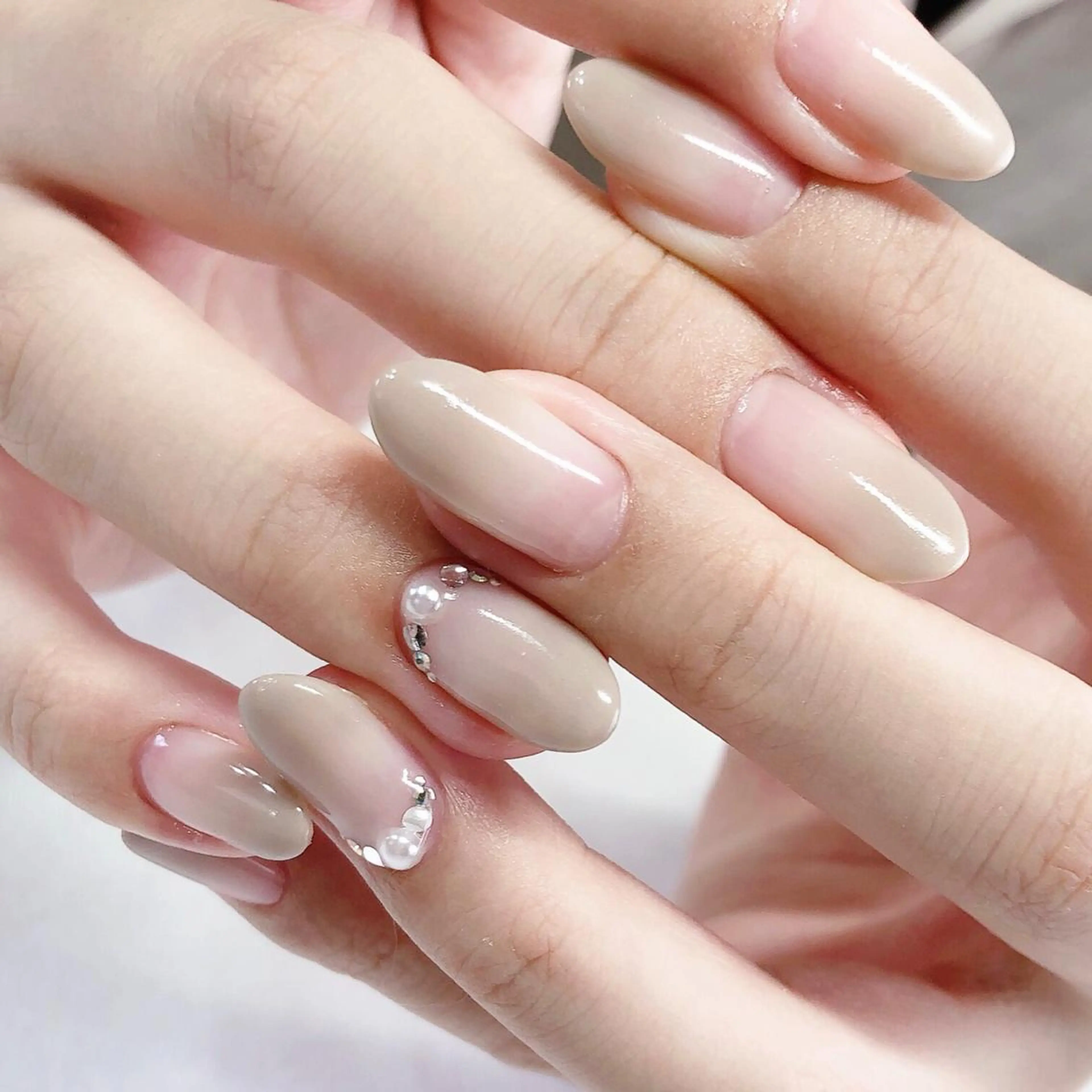 ネイル ジェルネイル シンプルネイル 東 千夏のネイルデザイン