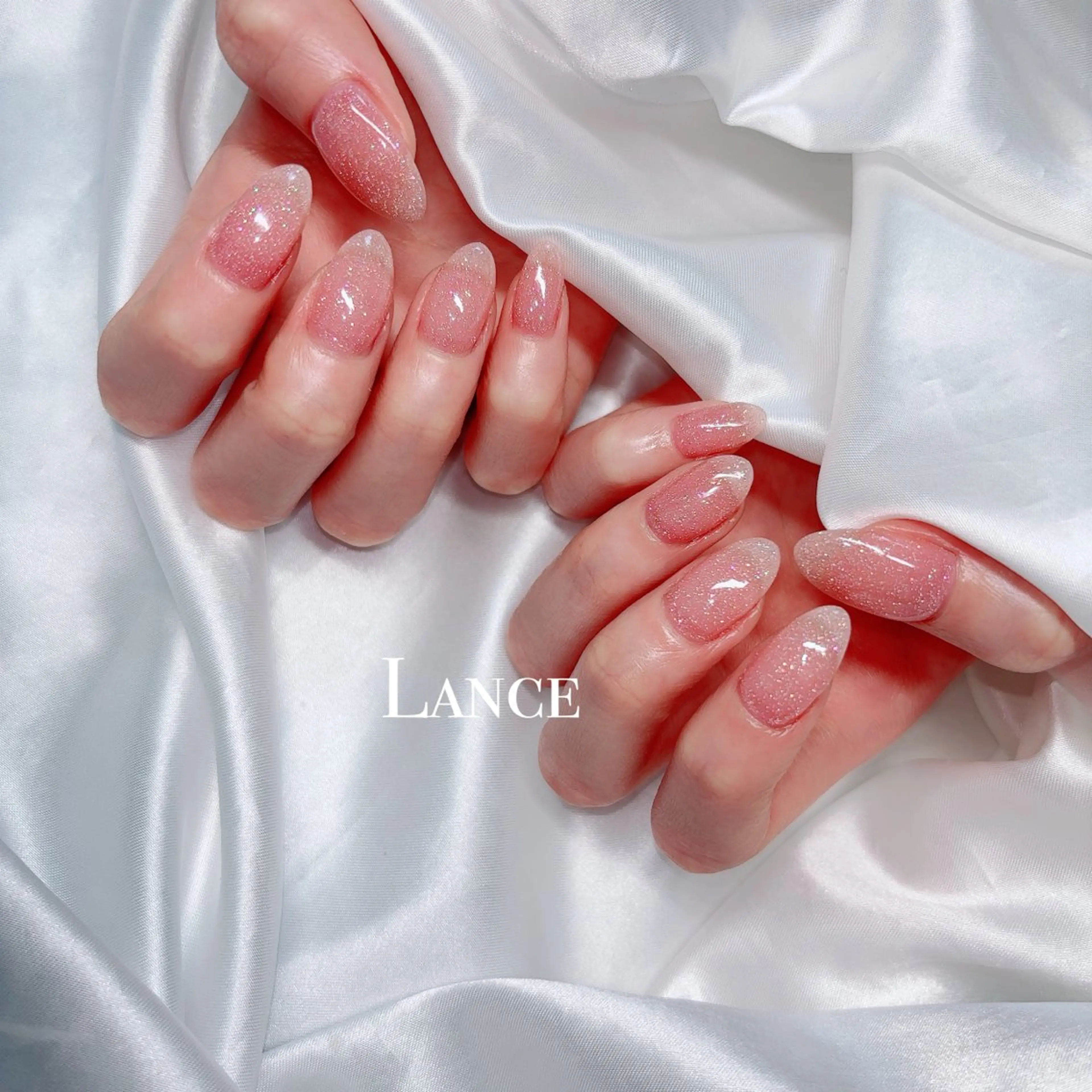 ネイル キラキラネイル 韓国ネイル 春ネイル ワンホンネイル 冬ネイル ハンドネイル Lance nailのネイルデザイン