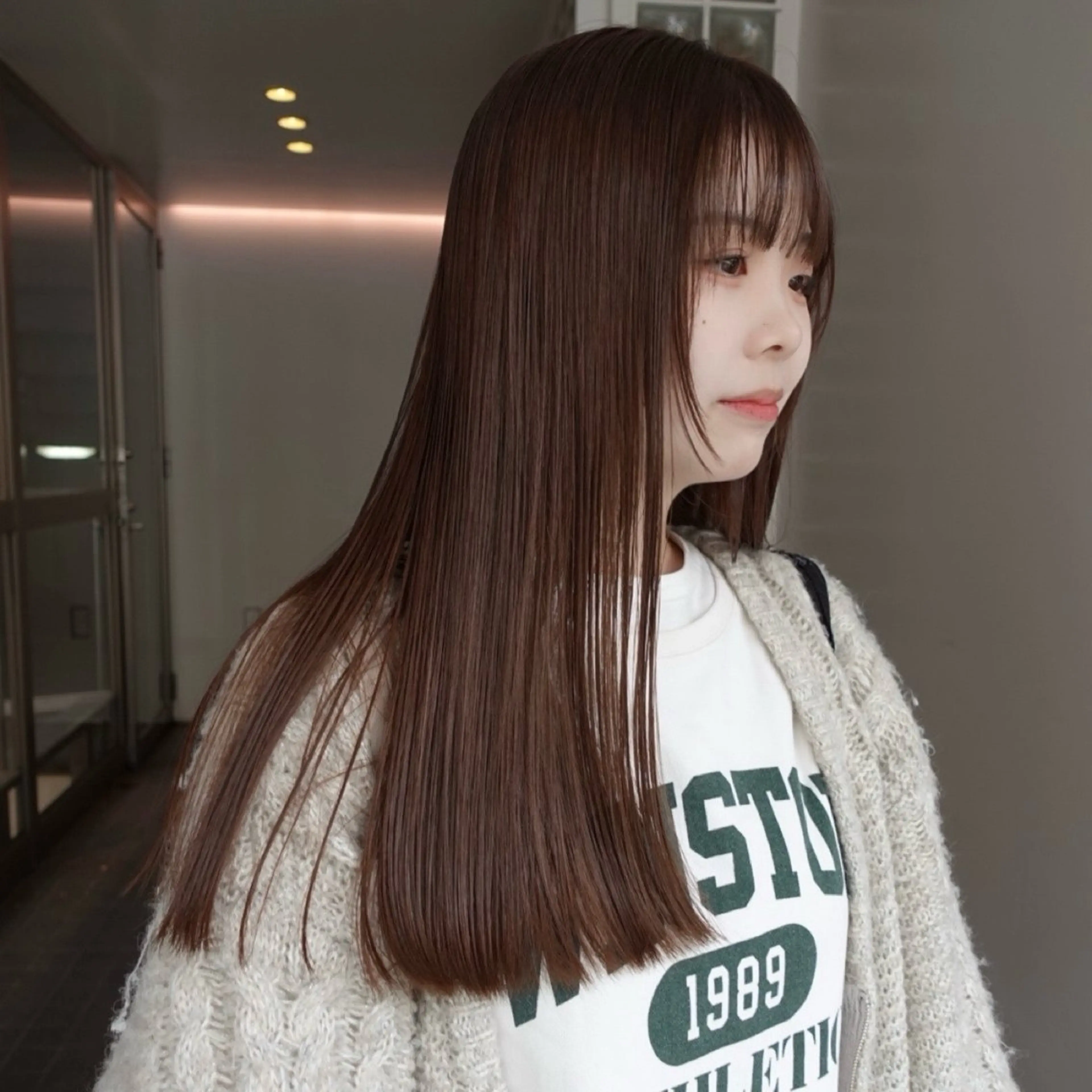 ロング カラー ヘアアレンジ ベージュカラー ブリーチ 透明感カラー ロング カット ヘアカラー トリートメント 🌐サトウ リョウ🌐のヘアスタイル