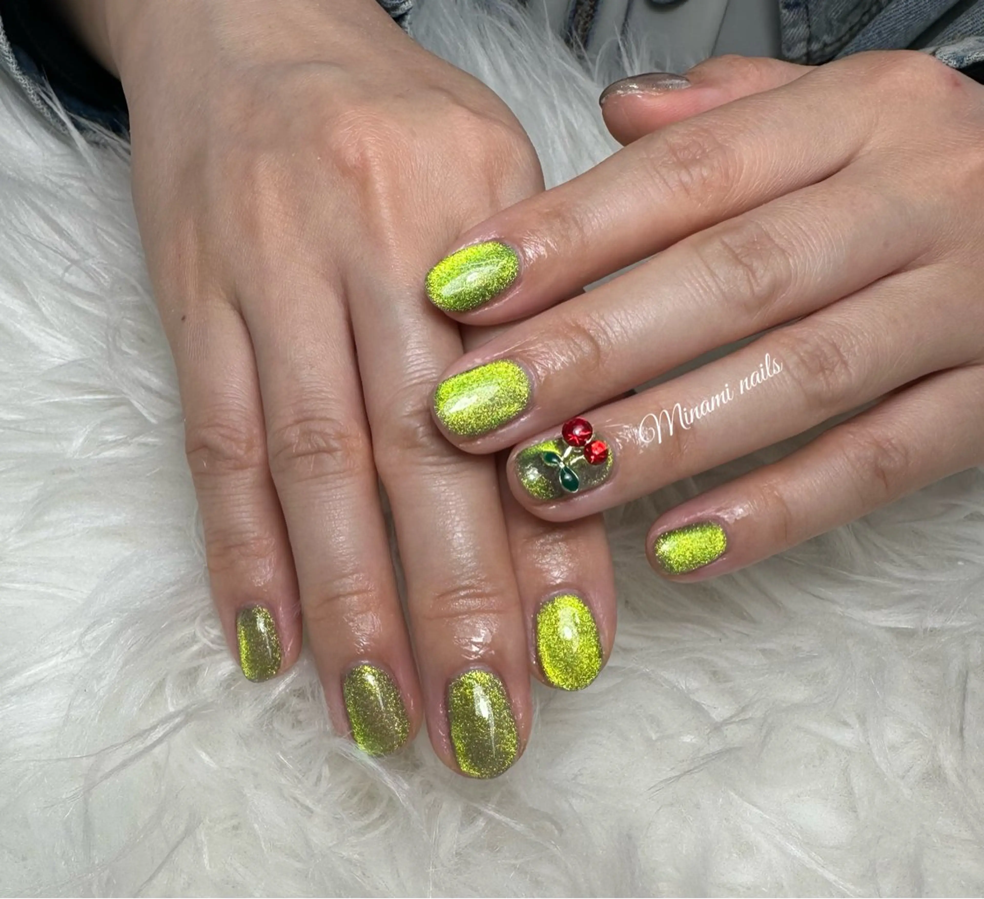 ネイル アートネイル グリーン キラキラネイル Minami Nailsのネイルデザイン