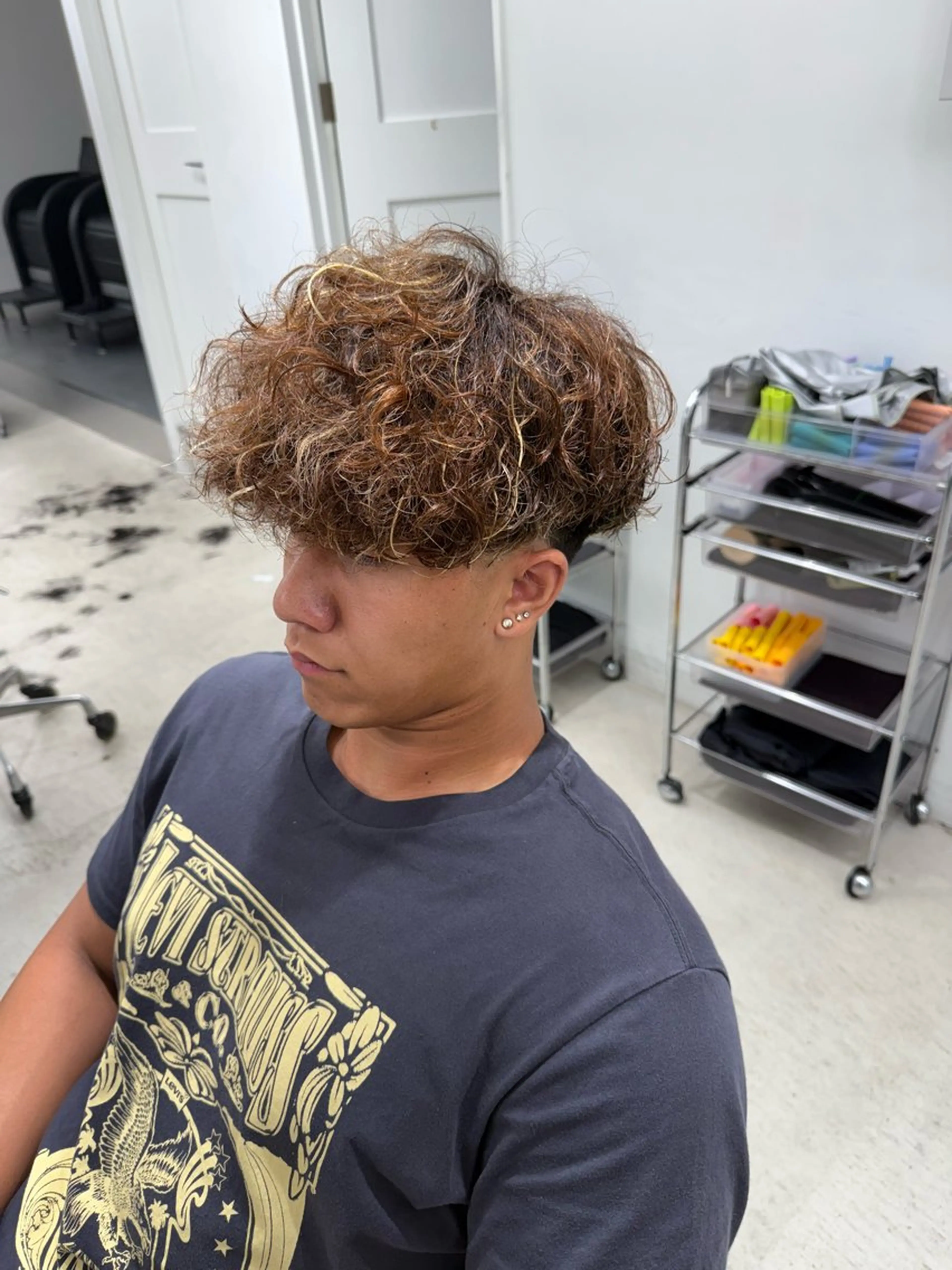 パーマ メンズ 深谷 侑亮のヘアスタイル