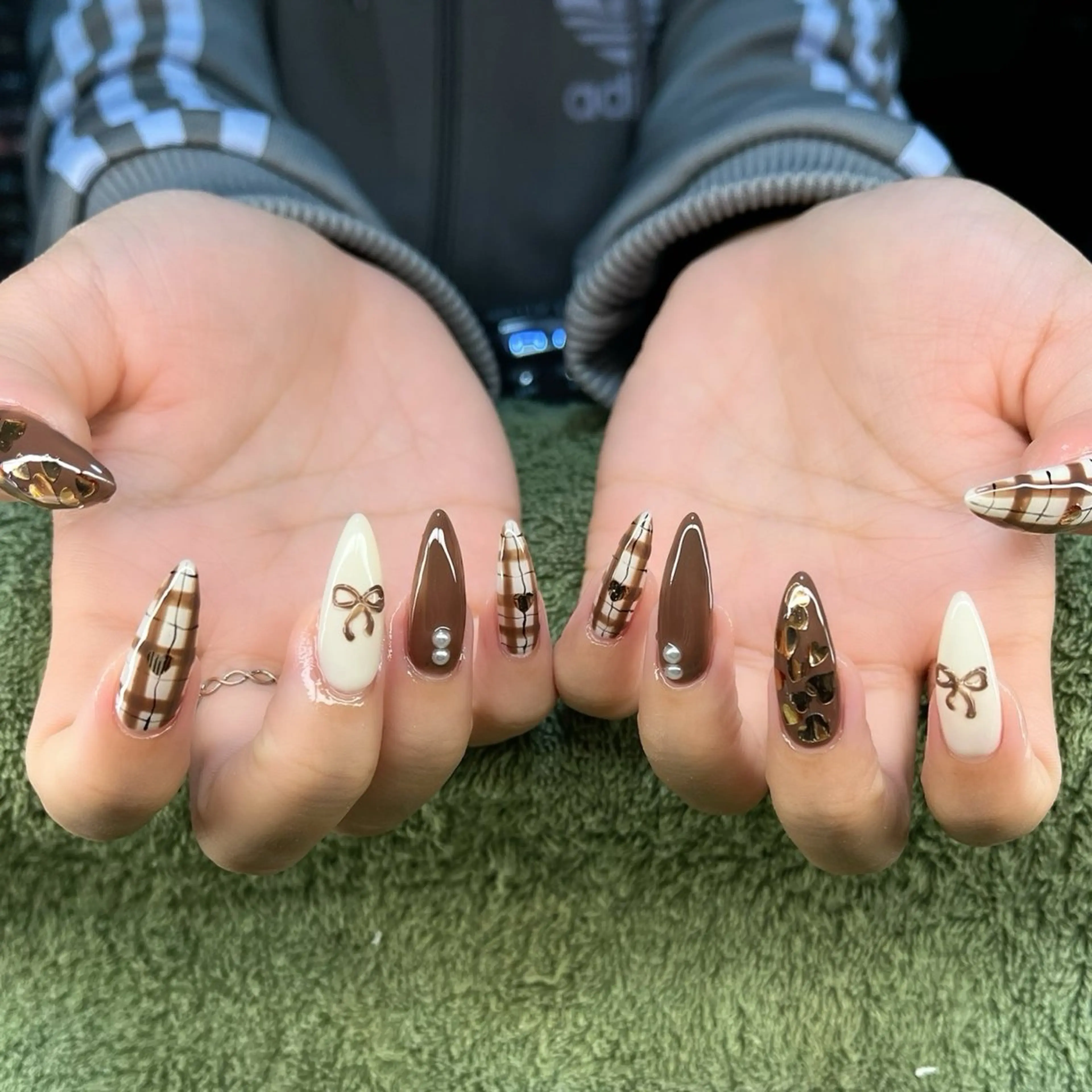 ネイル ハンドネイル フットネイル MHR nailのネイルデザイン