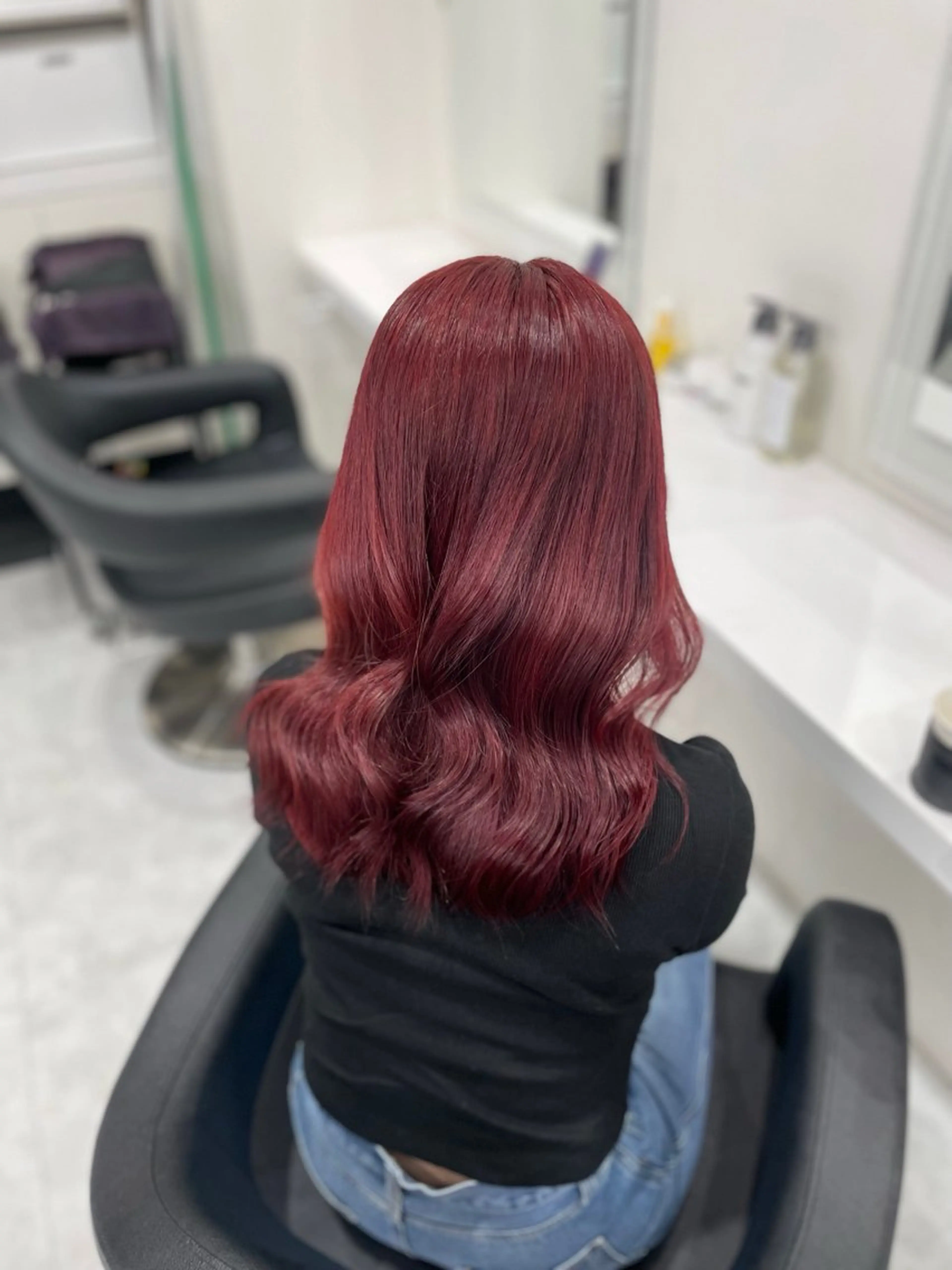 セミロング カラー ヘアアレンジ レッドカラー 韓国レイヤーカット /韓国トレンドカラーのヘアスタイル