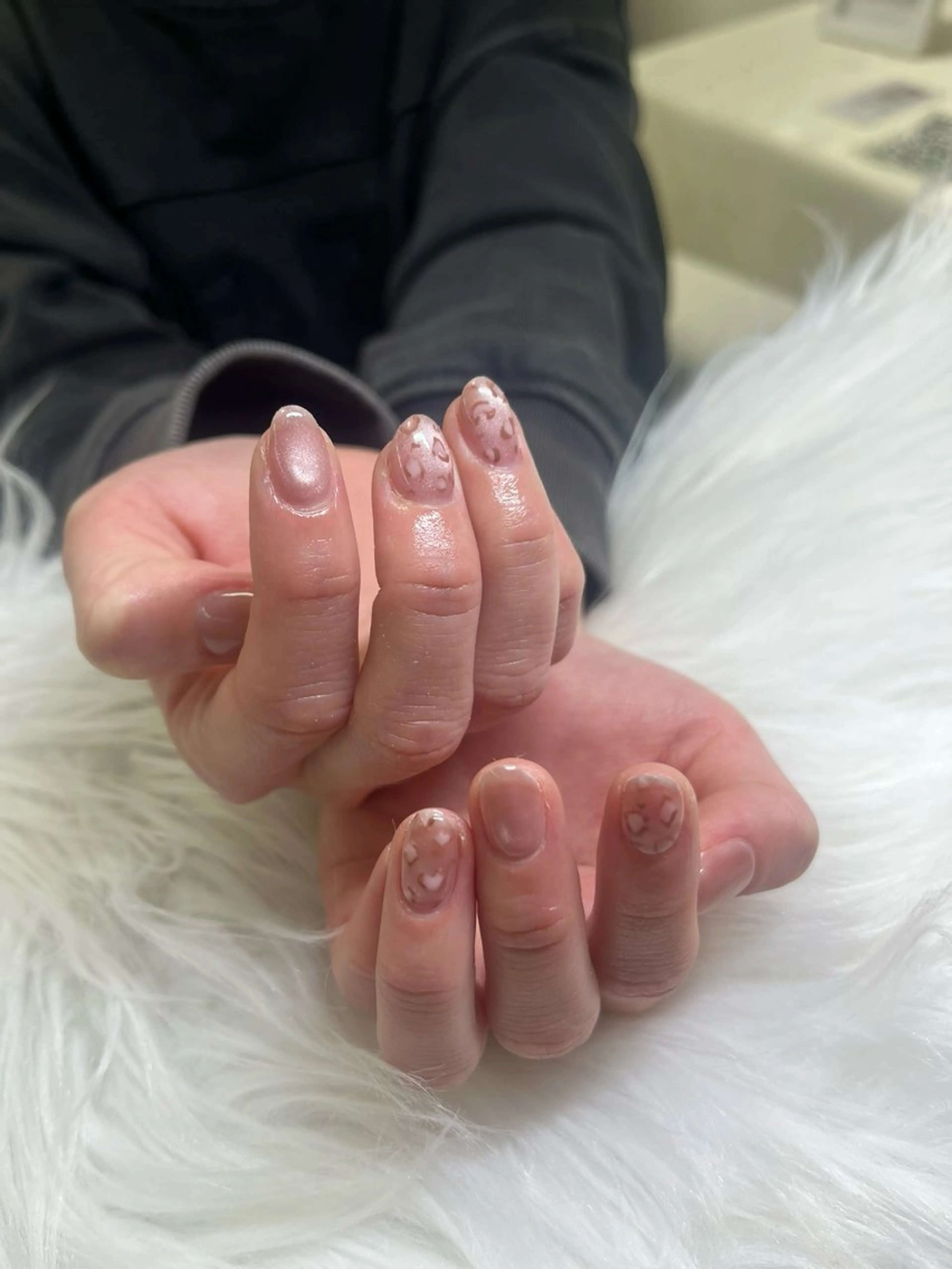 ネイル アニマル柄 韓国ネイル マグネットネイル ショートネイル ワンホンネイル ハンドネイル chai 上本町 sakuraのネイルデザイン