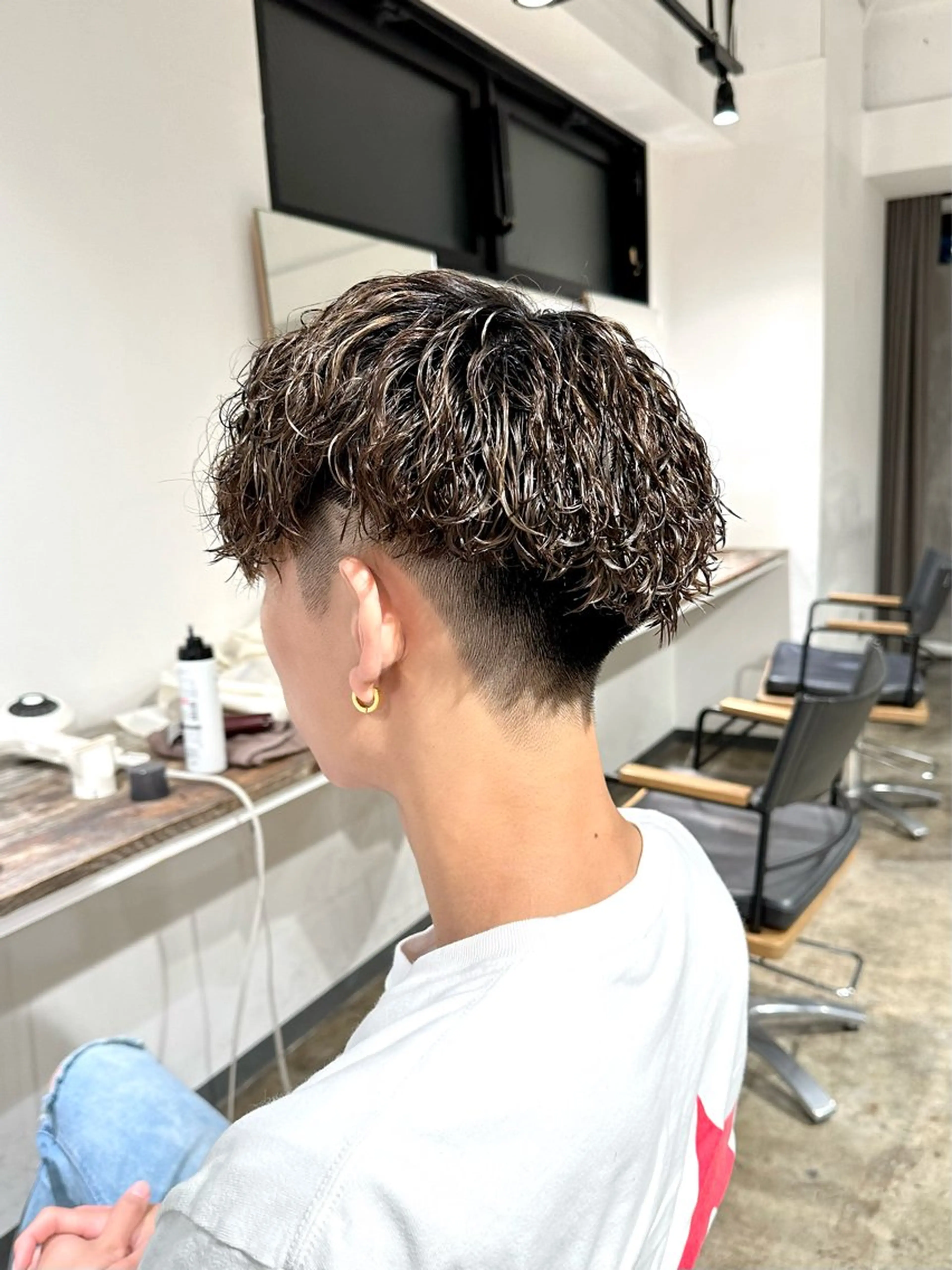 パーマ メンズ メンズブリーチ マッシュ メンズパーマ 刈り上げ カット パーマ トリートメント 骨格補正施術/メンズ 専門美容師/YUYAのヘアスタイル