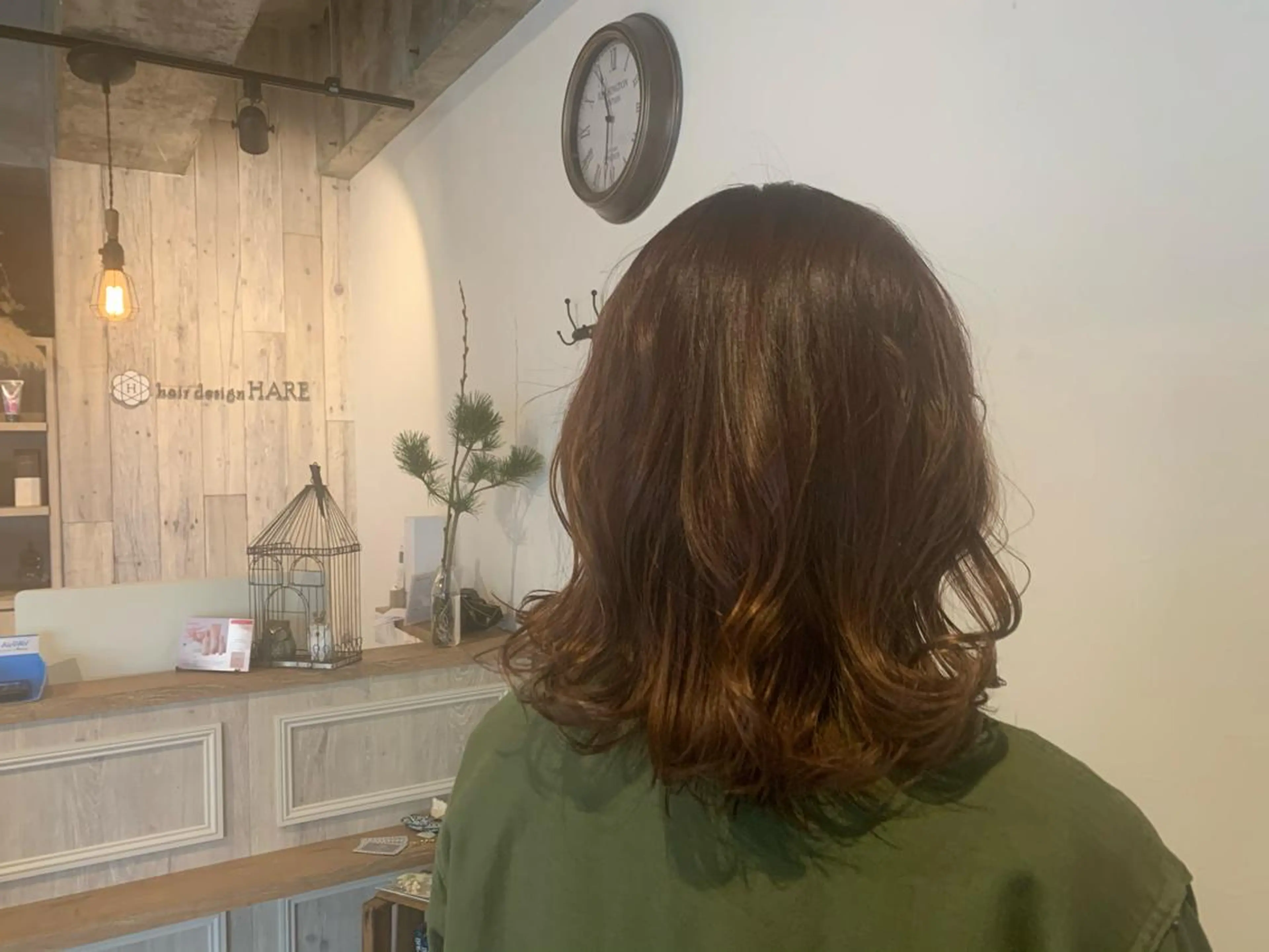 ミディアム ヘアカラー HARE 川崎晴佳のヘアスタイル