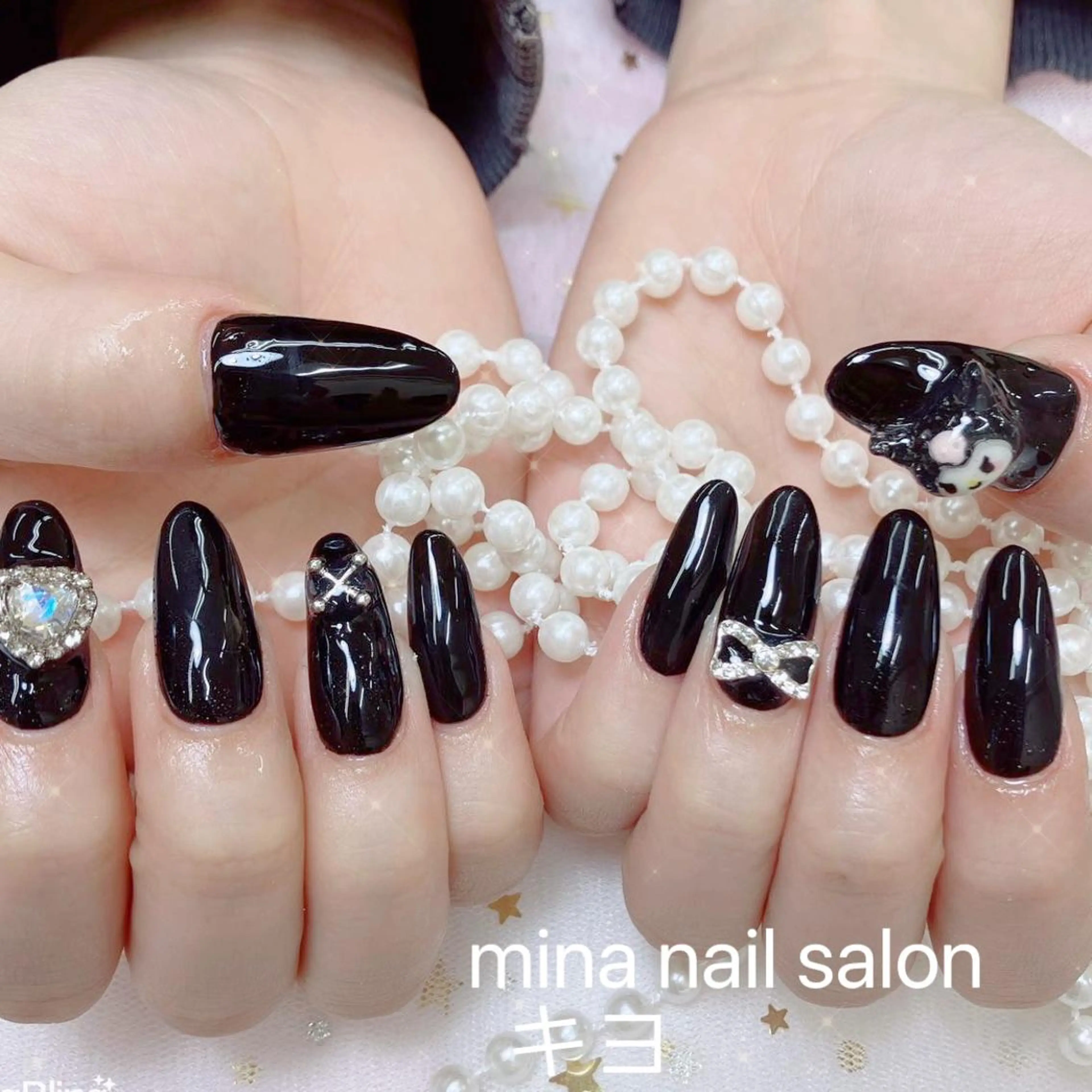 ネイル queensnail 🧸mikaのネイルデザイン