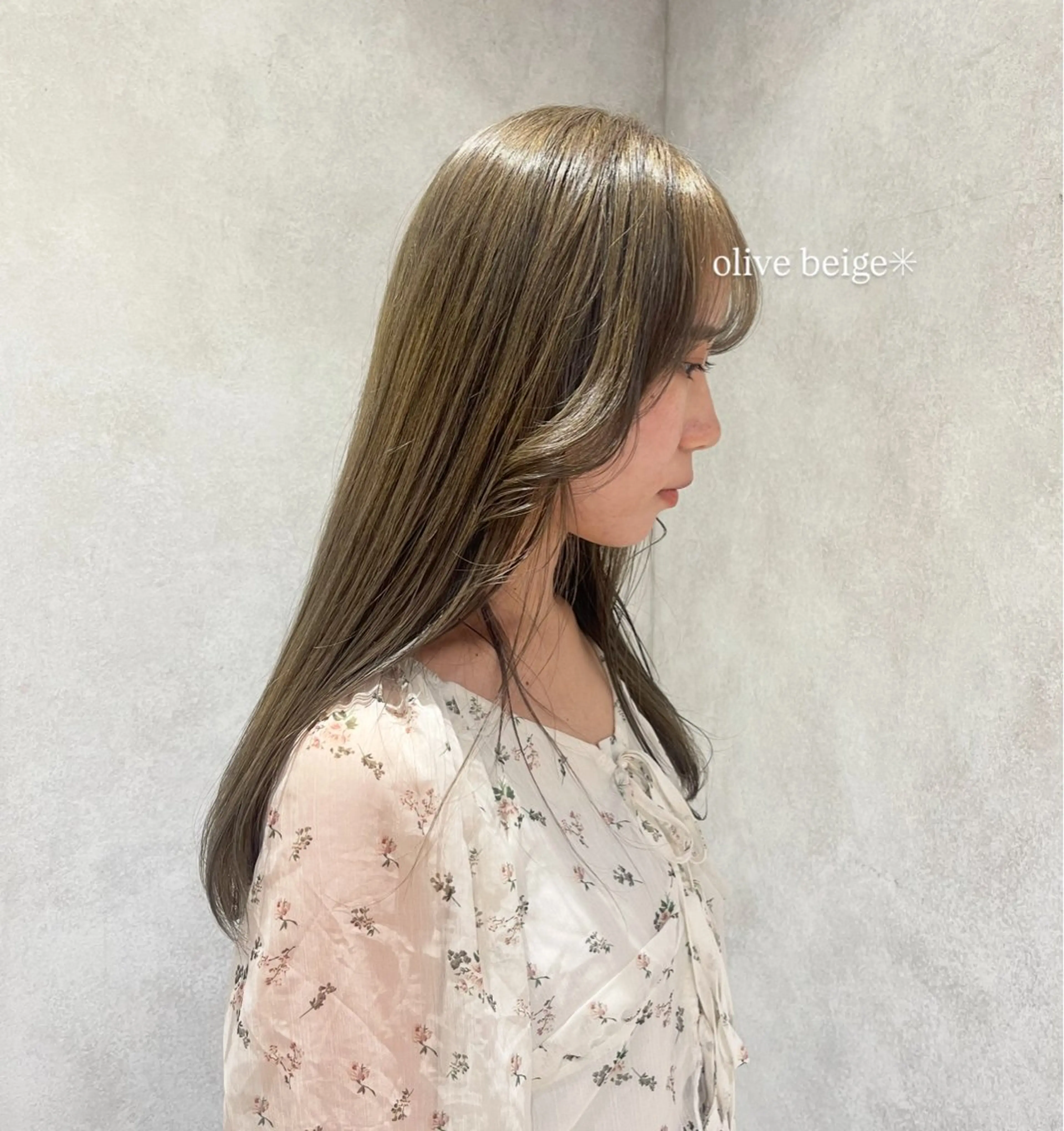 ロング カラー ヘアカラー 鎌倉 珠莉のヘアスタイル