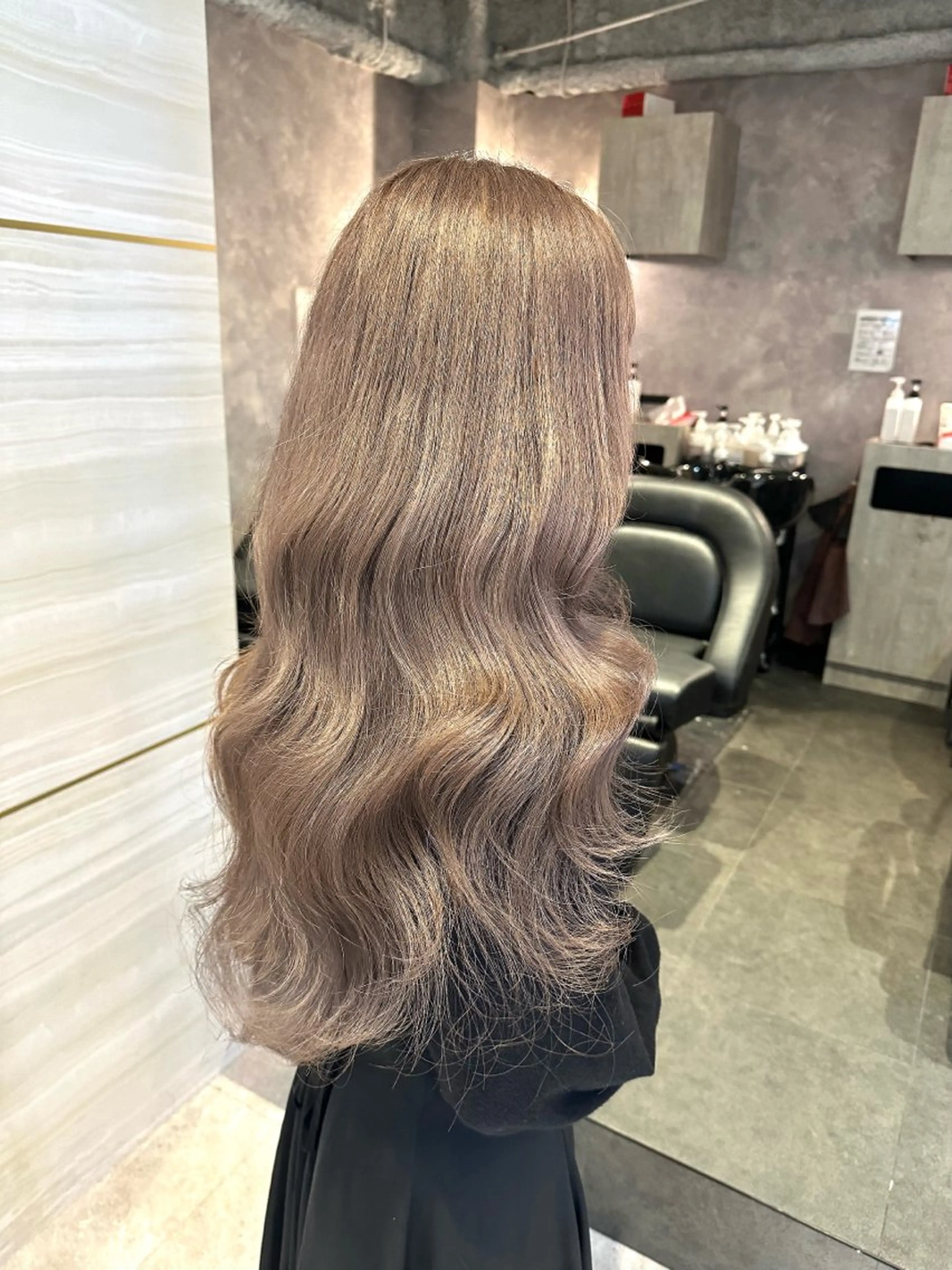 ロング カラー パーマ ヘアアレンジ メンズ ヘアカラー トリートメント 🌱巴結生🌿大宮 ☁️ミルクティーのヘアスタイル