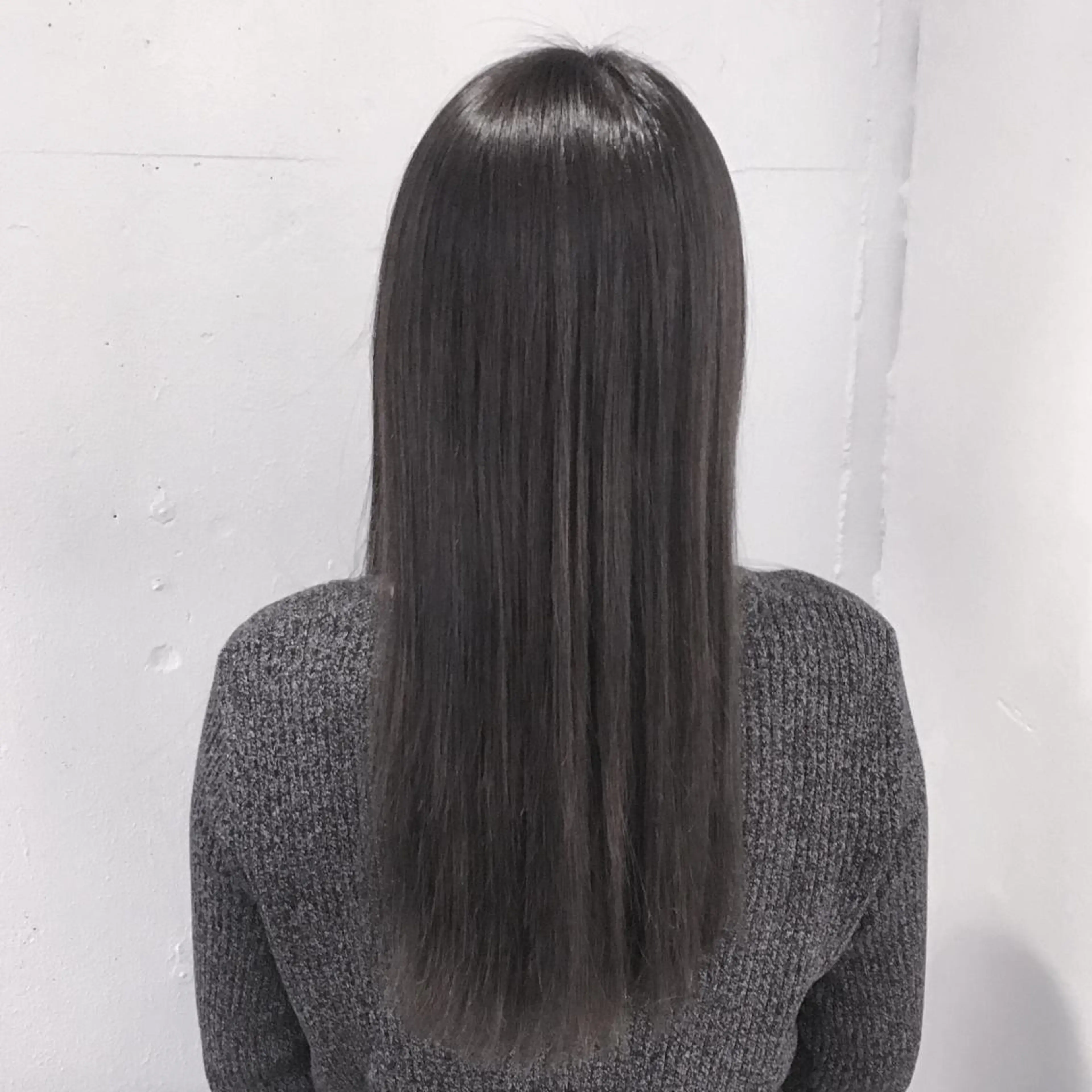 ロング カラー ブルーカラー ブルージュ トミタ アツシのヘアスタイル