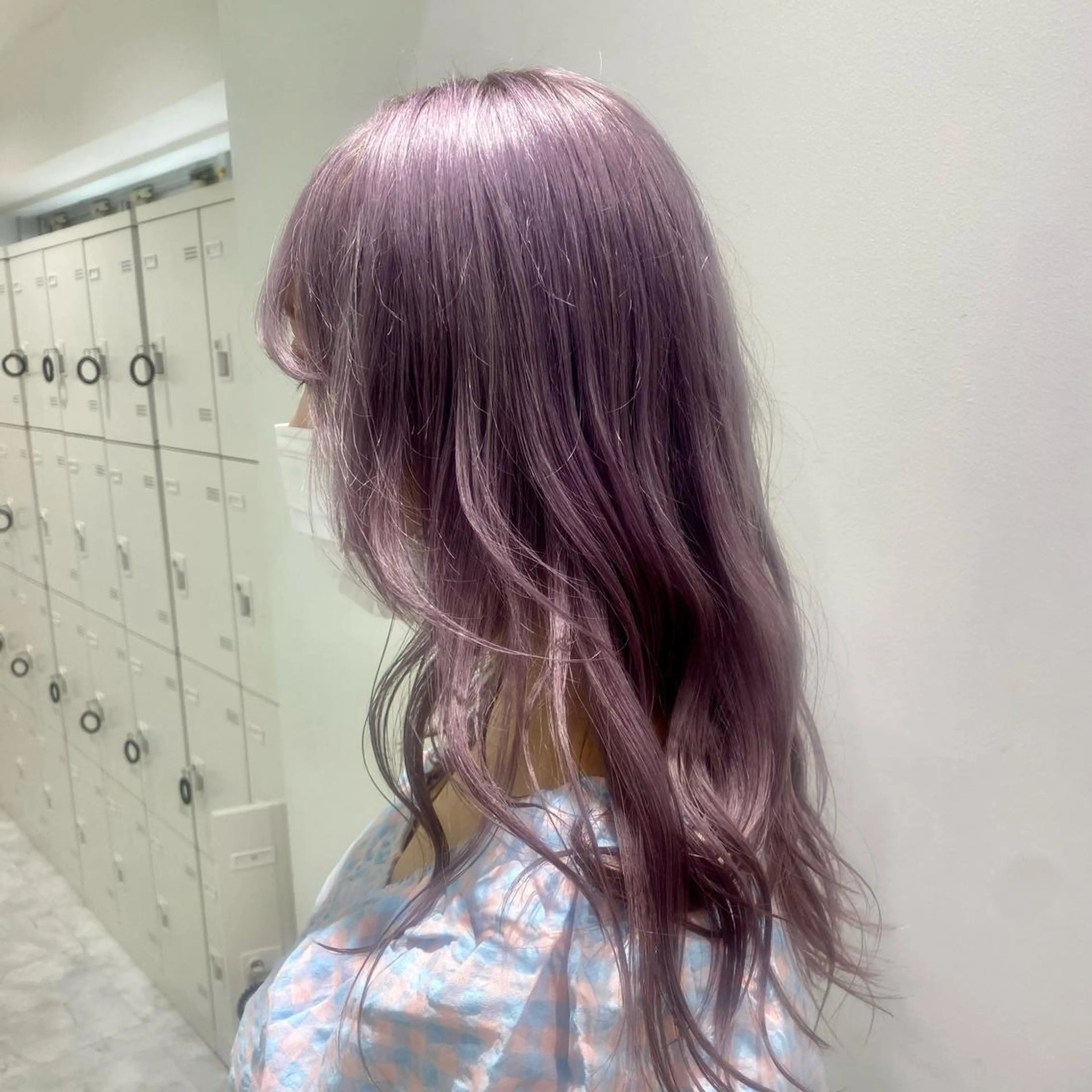 セミロング カラー パーマ ヘアアレンジ メンズ キッズ ネイル マツエク・マツパ アイブロウ メンズブリーチ メンズハイトーン メンズインナーカラー ベージュカラー ブリーチ ウルフ&レイヤー特化 まとまる美髪矯正のヘアスタイル