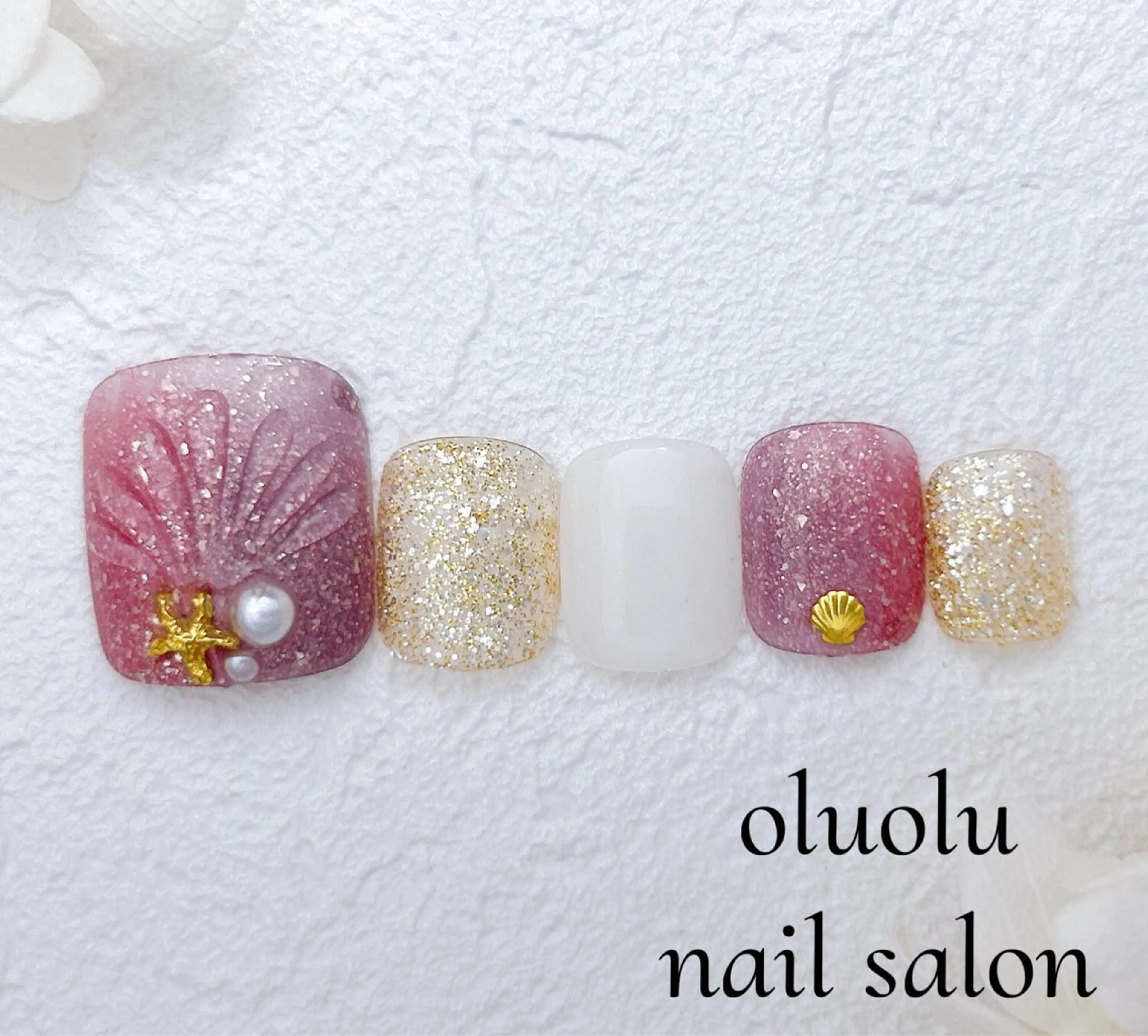 ネイル フットネイル 夏ネイル oluolu nailsalonのネイルデザイン