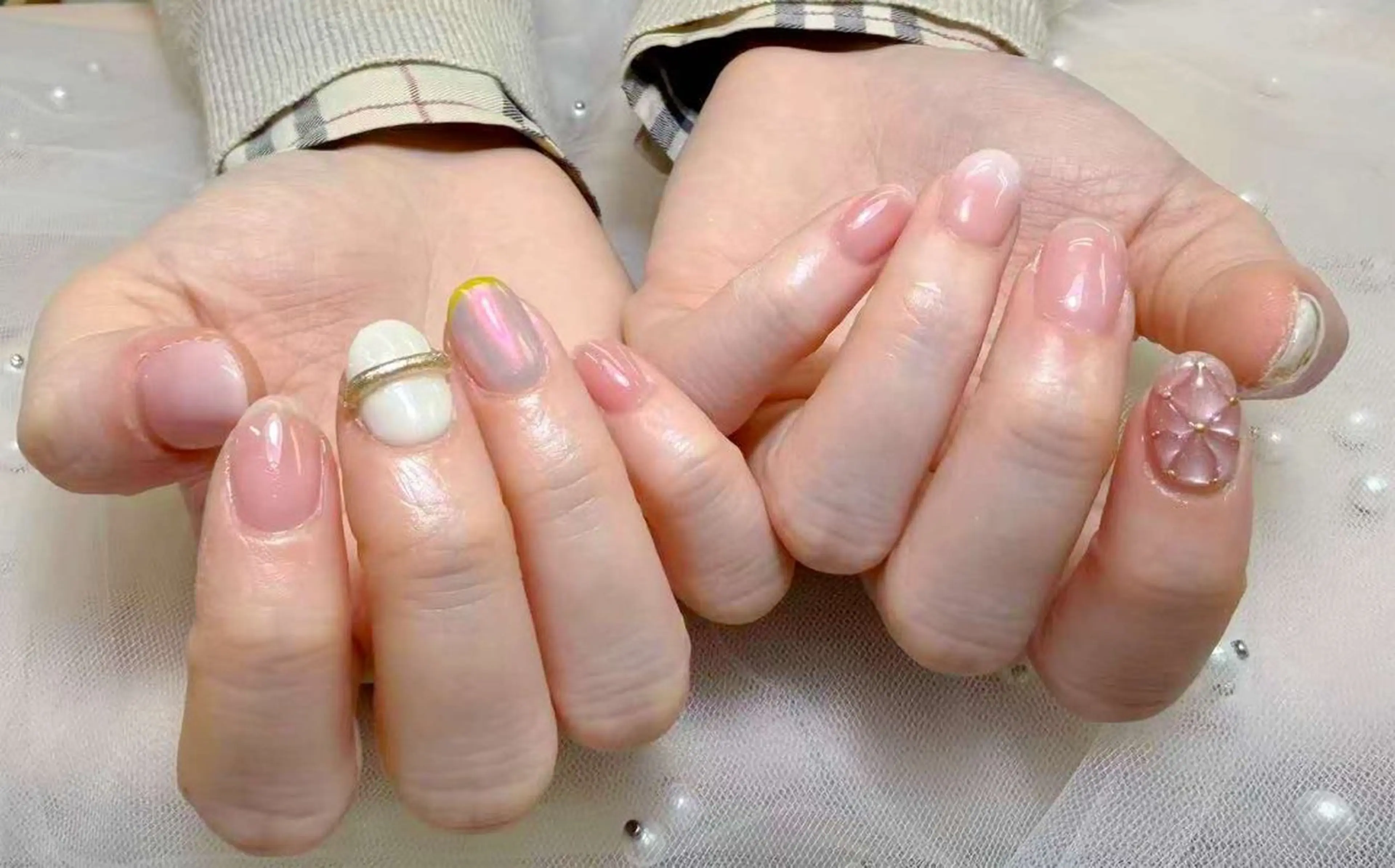 ネイル 小島 阿佑美のネイルデザイン