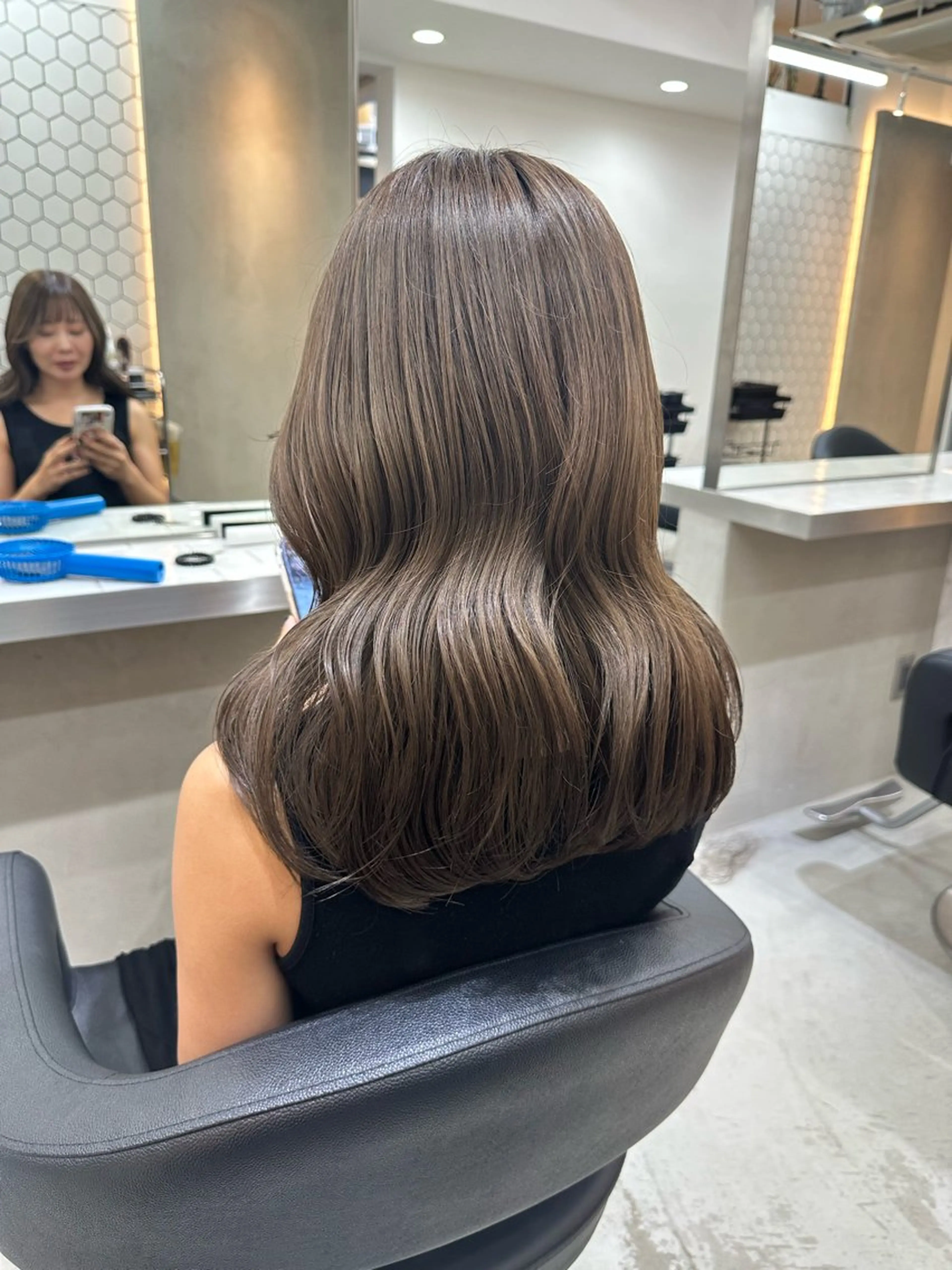 ロング カラー くびれヘア 韓国風ヘア ミディアムレイヤー 添田晃基のヘアスタイル