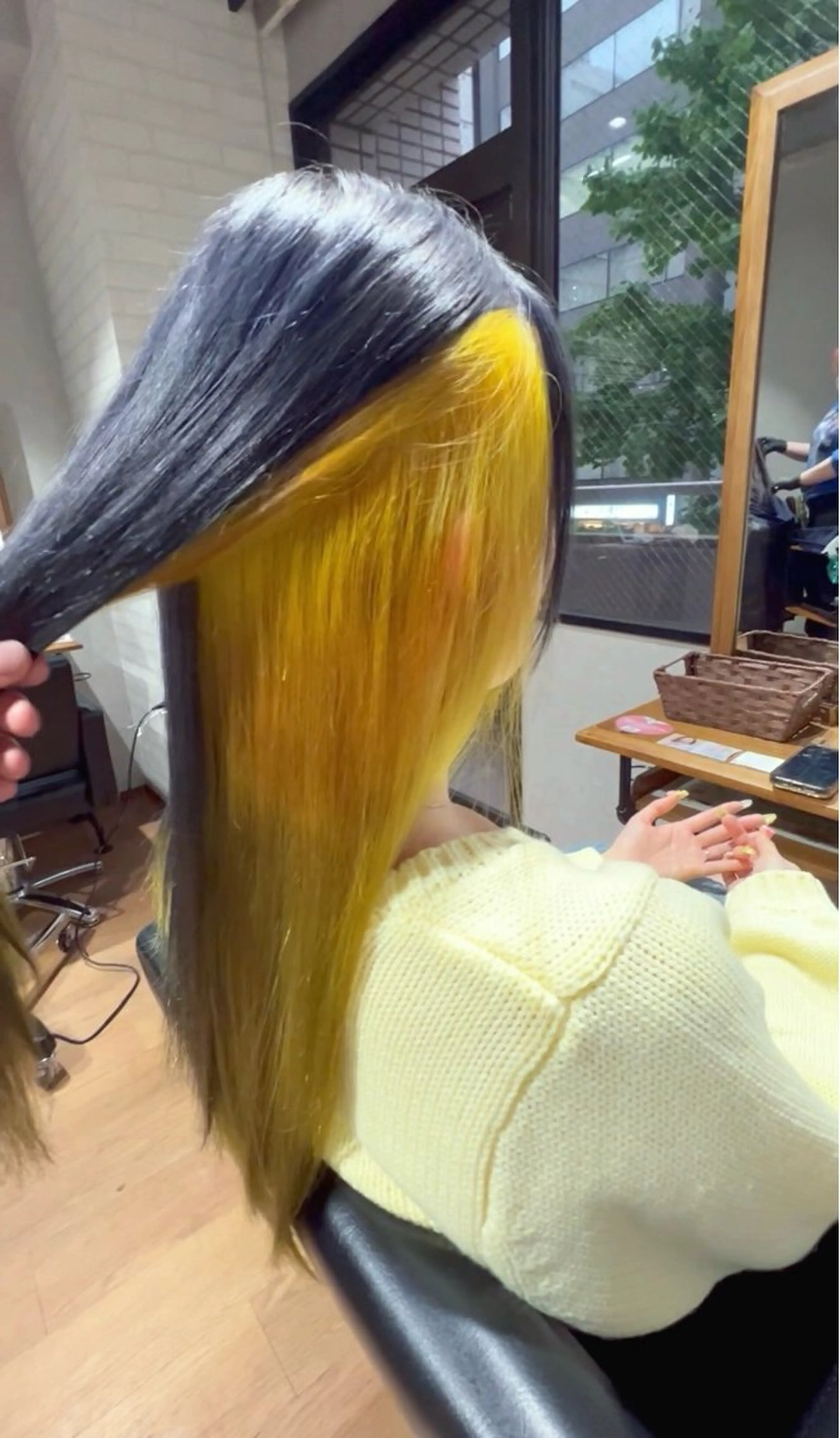 ロング カラー インナーカラー イエローカラー カット ヘアカラー ✨ハイトーン カラー福岡拓也✨のヘアスタイル