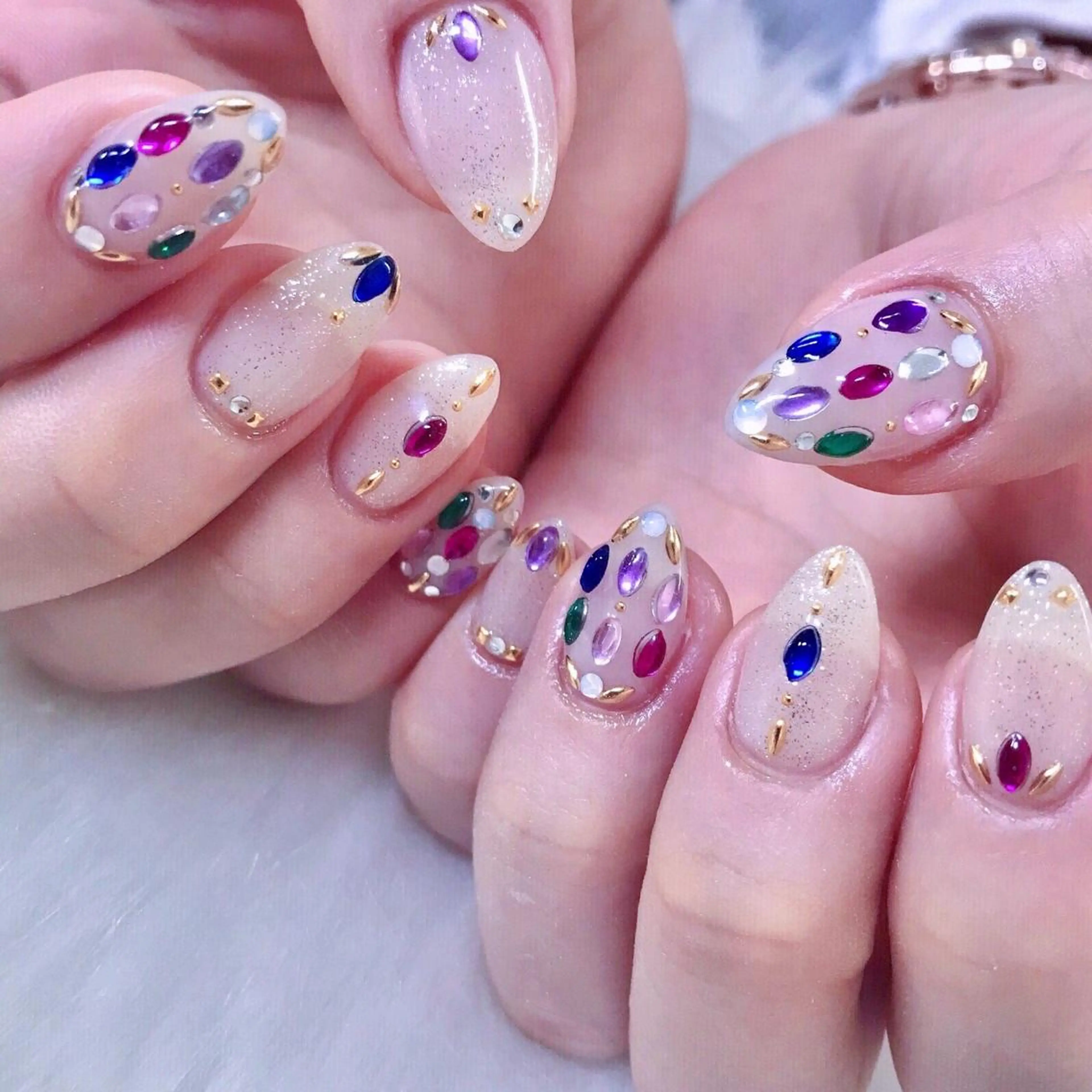 ネイル NOIROUGE所属・NOI ROUGEのネイルデザイン