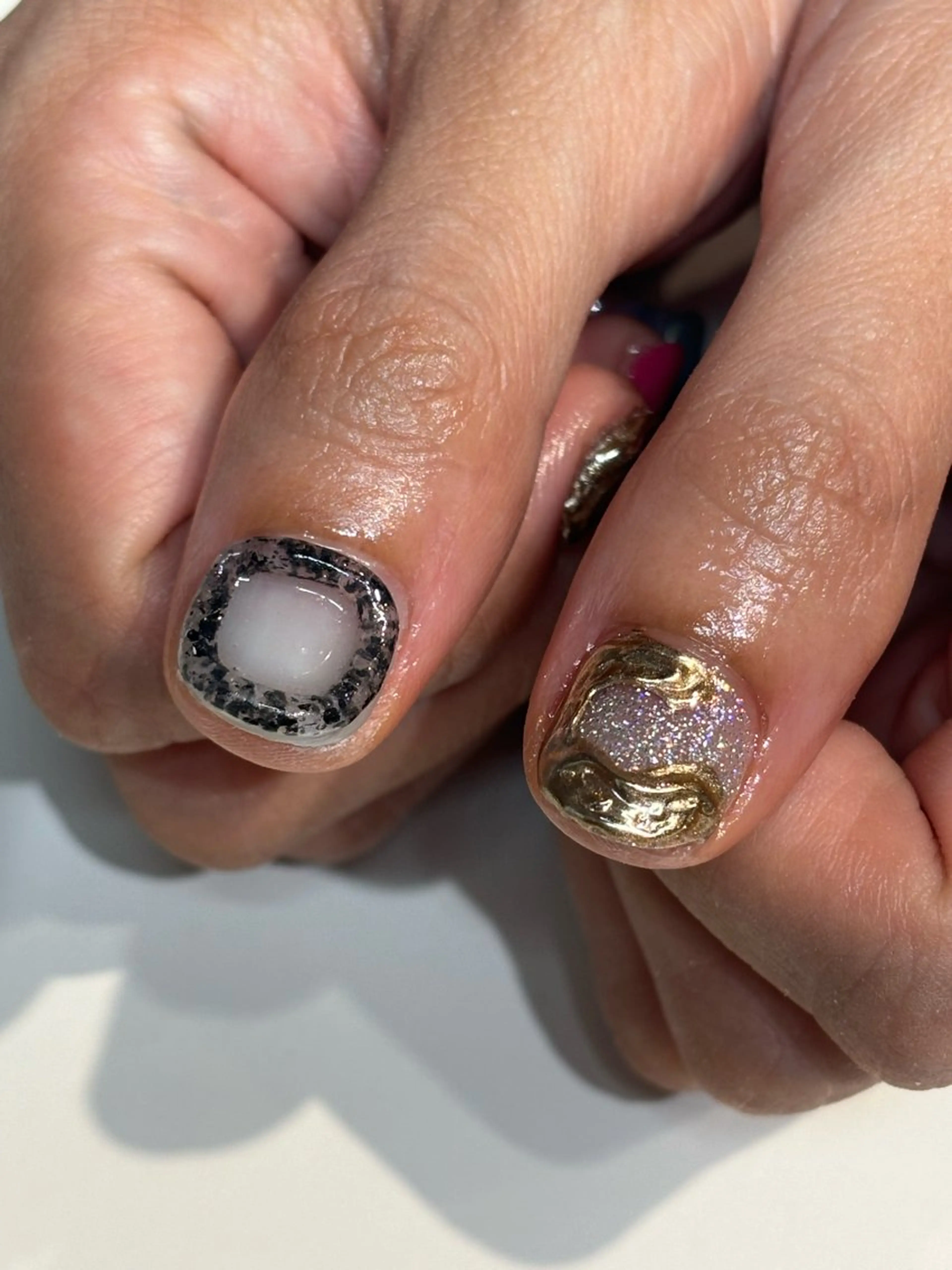 ネイル フットネイル フレンチネイル ジェルネイル グラデーション マグネットネイル misa🫧ナチュラ ル縮毛矯正/髪質改善のヘアスタイル