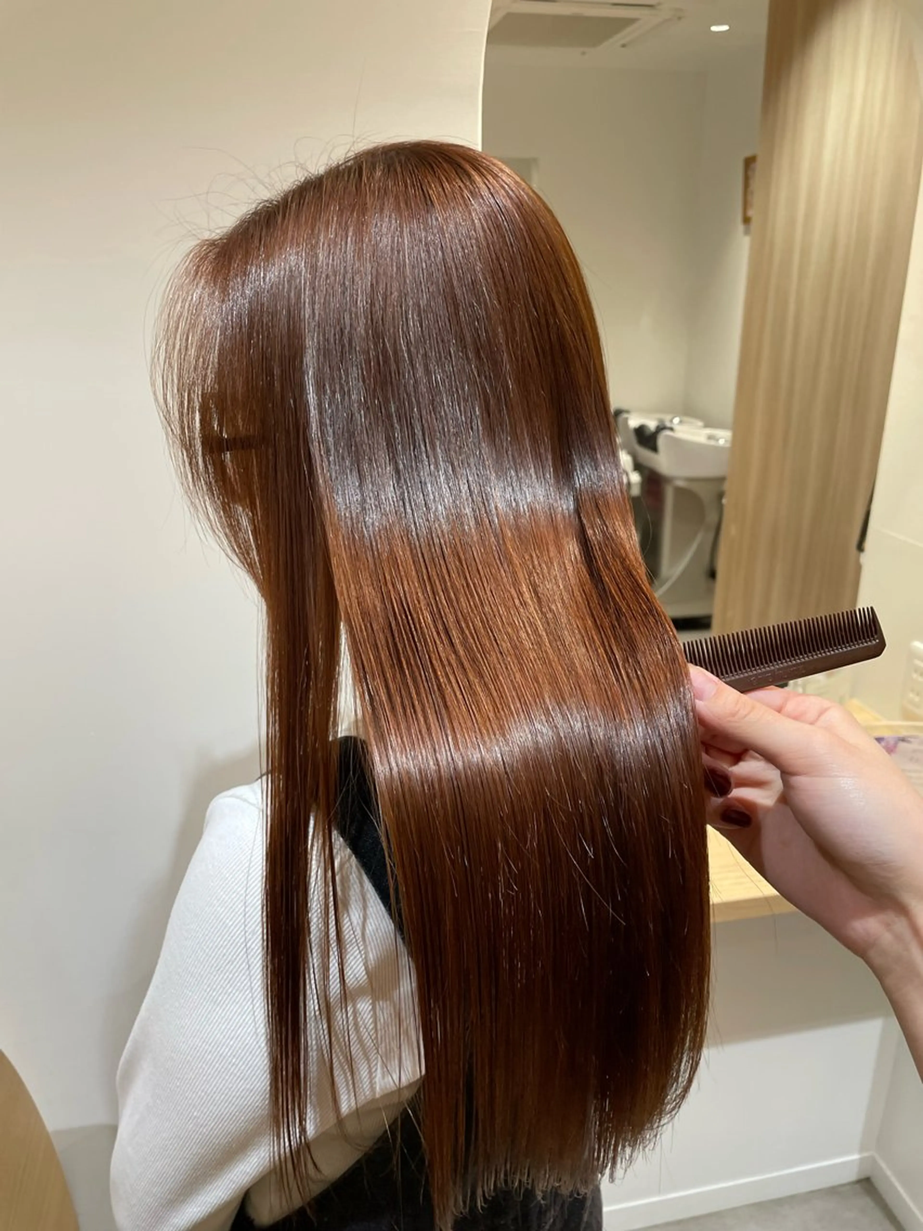 ロング カラー トリートメント MIKU .のヘアスタイル