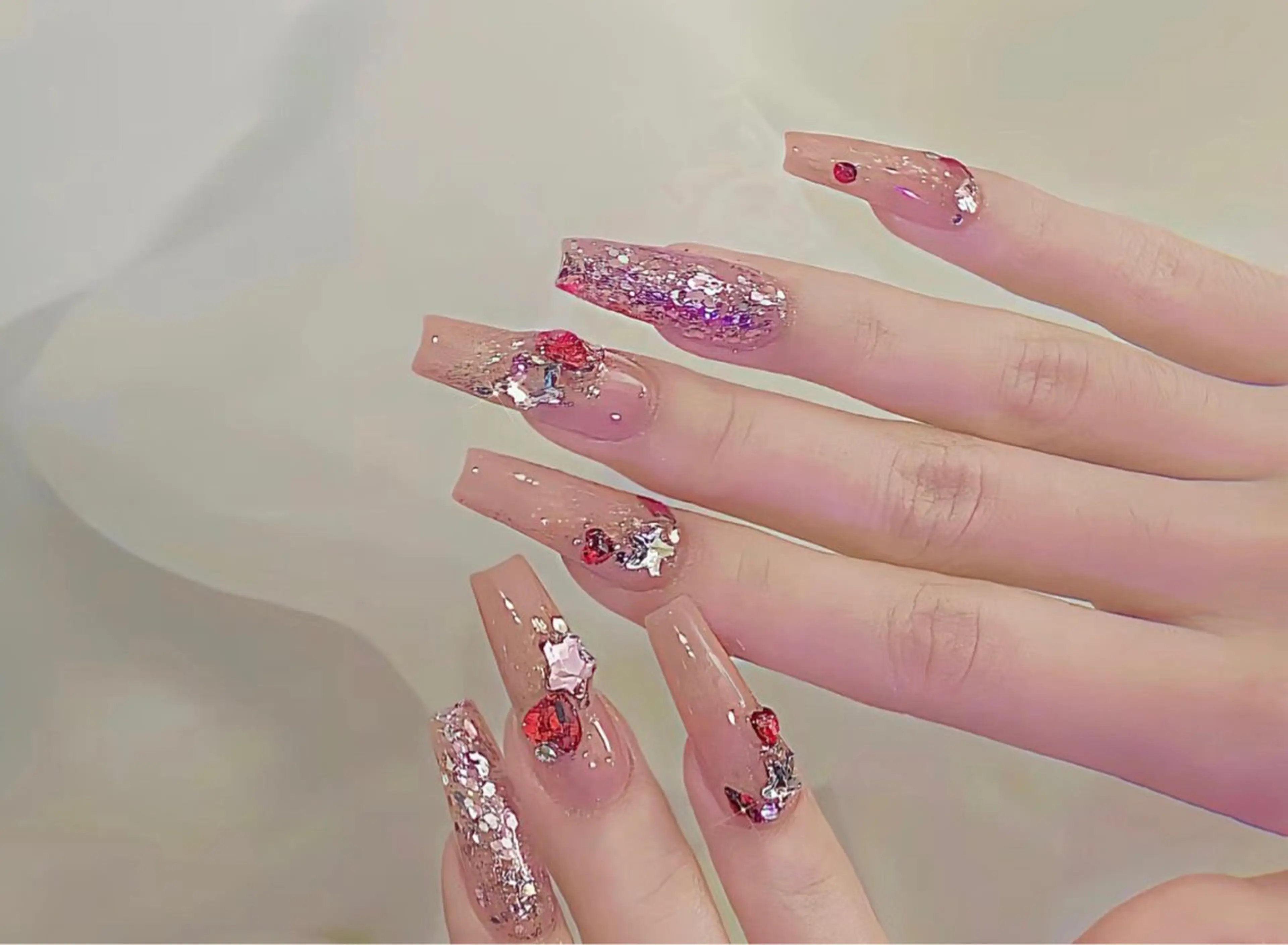 【長さだし】1番人気♪ストーン・ネイルシール135分つけ放題13800円の写真