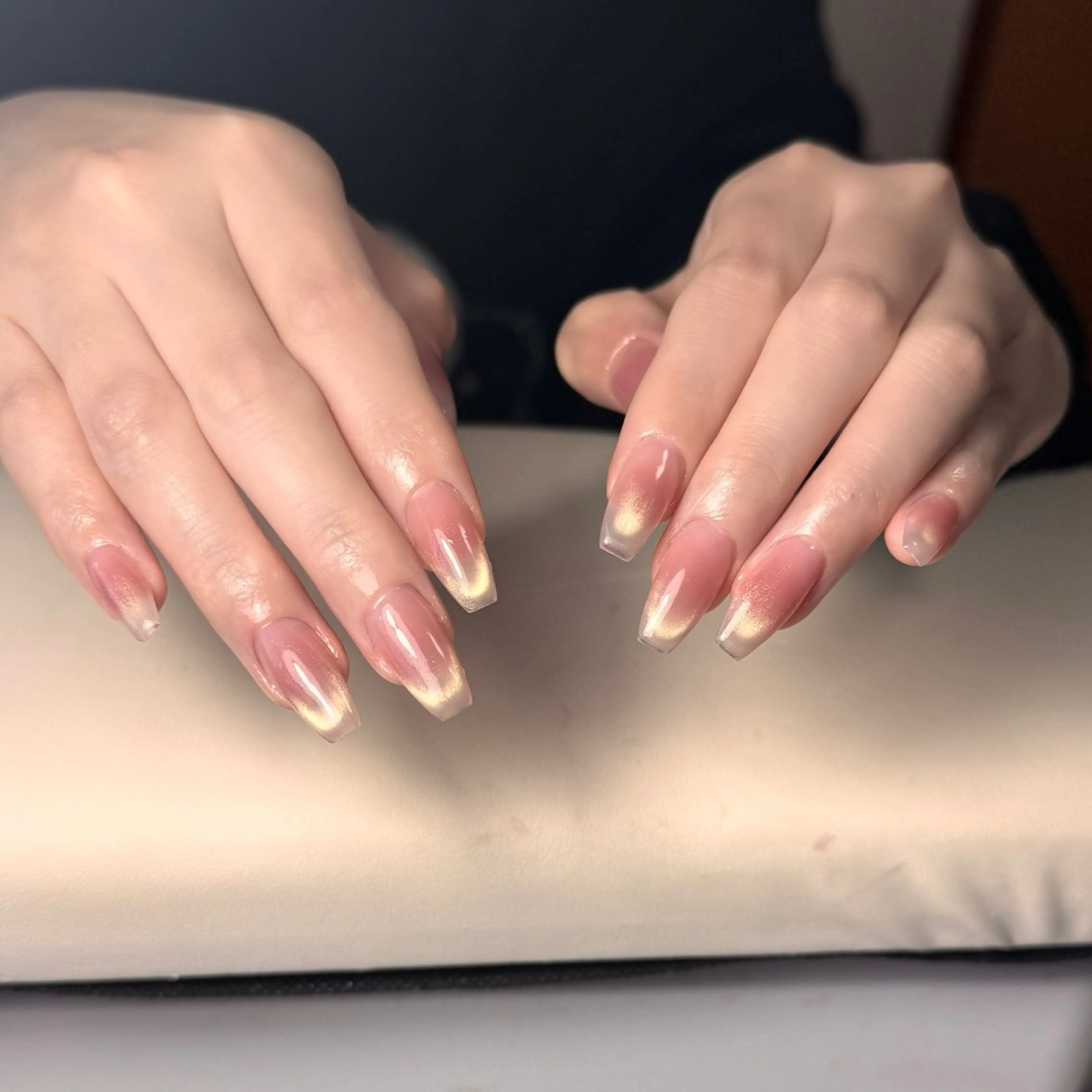 ネイル チークネイル フレンチネイル グラデーション 韓国ネイル マグネットネイル ハンドネイル Hana Nailのネイルデザイン