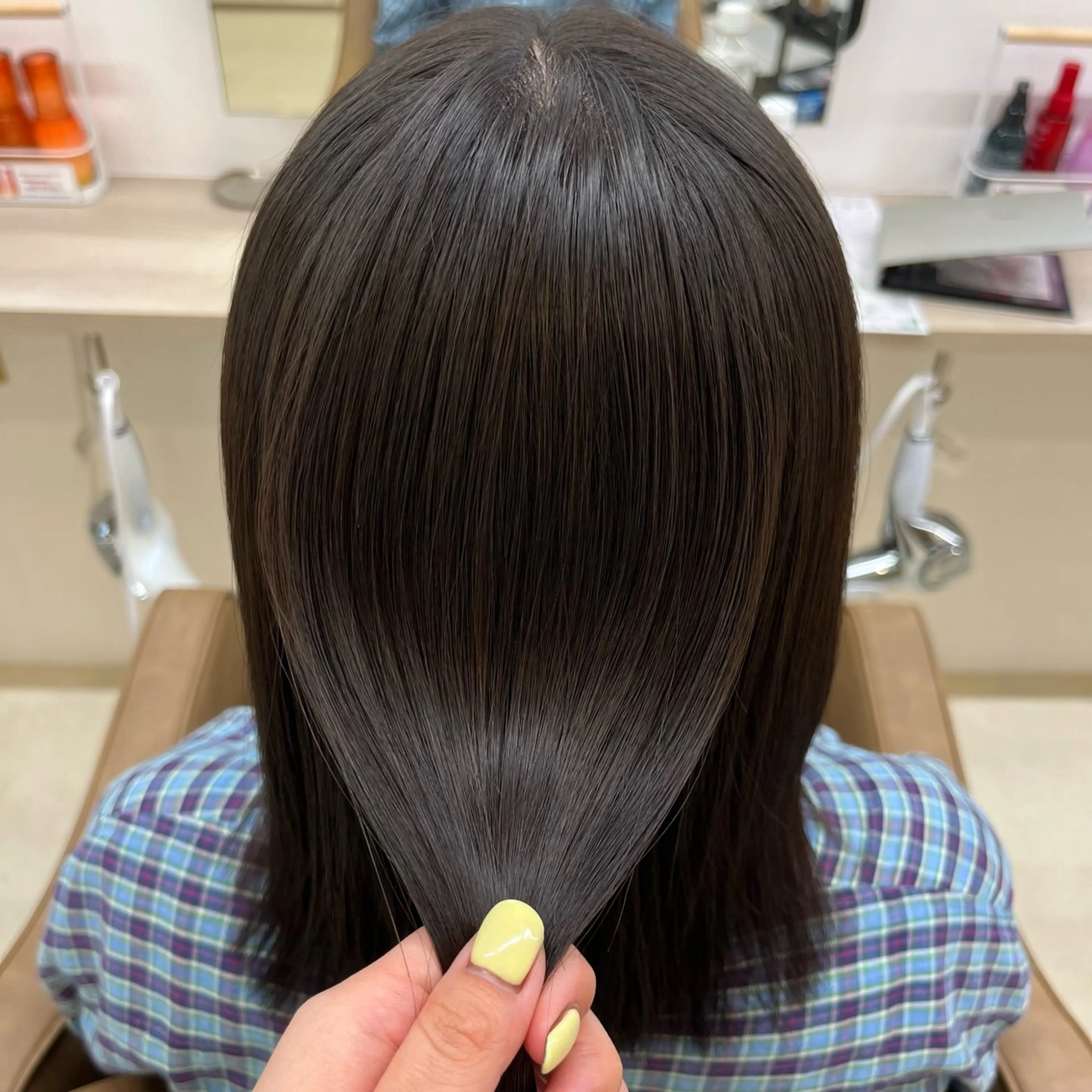 ミディアム 縮毛矯正 ヘッドスパ ルプラボウ 鈴木 莉菜のヘアスタイル