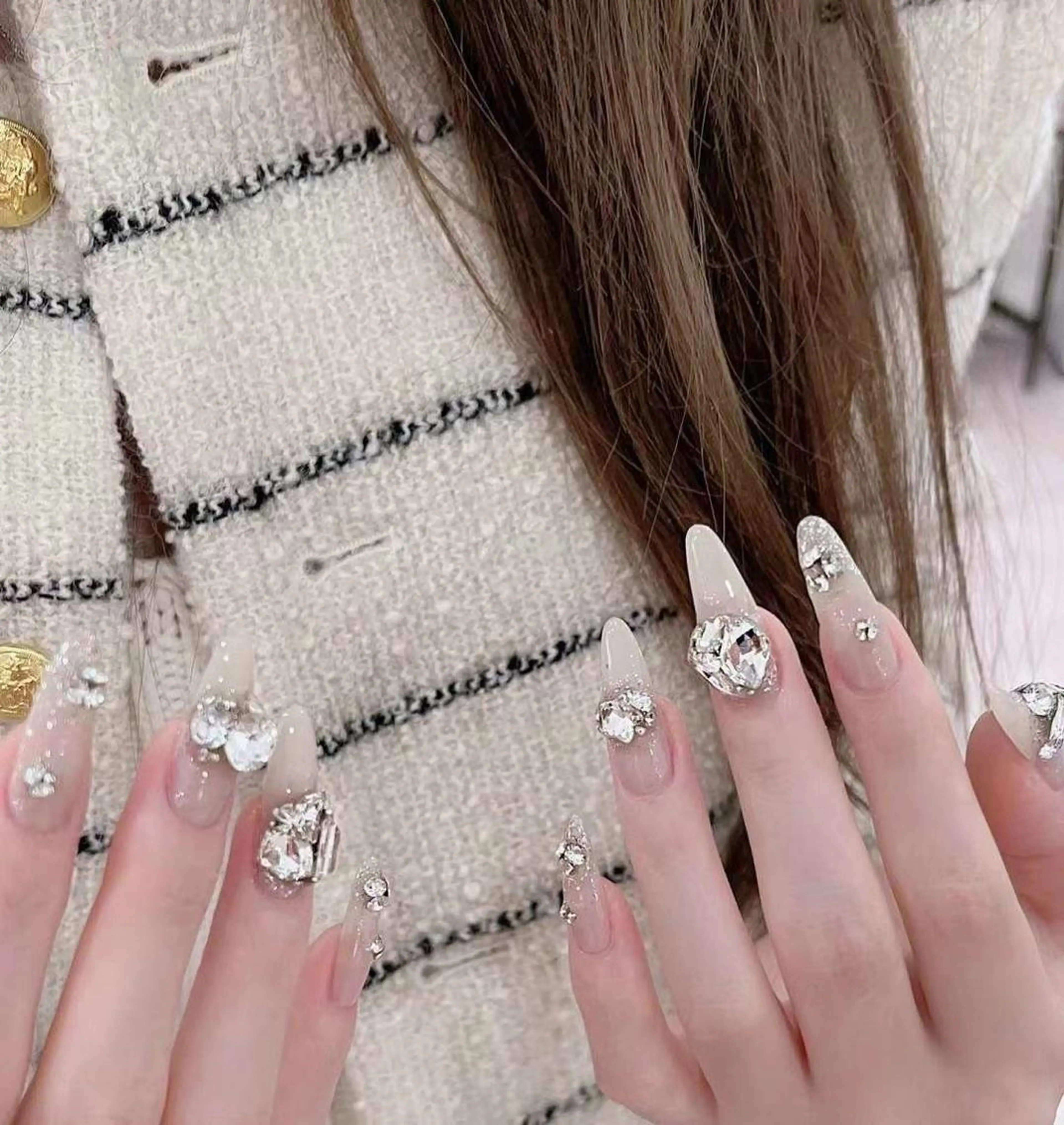 ネイル ハンドネイル VIVIAN エイのネイルデザイン