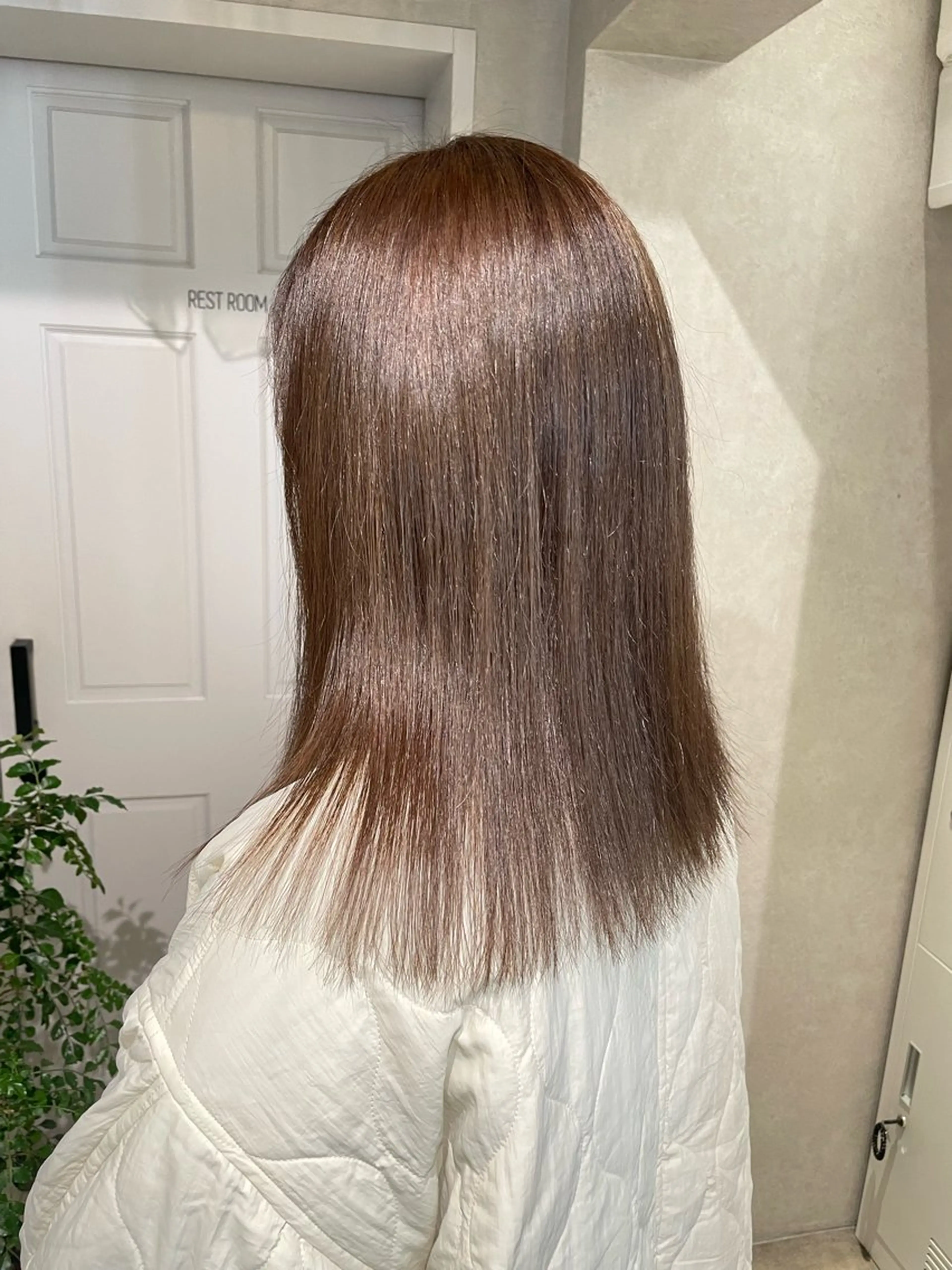 ミディアム カラー ヘアカラー トリートメント ナチュラル透明感🌱 小山美樹子のヘアスタイル