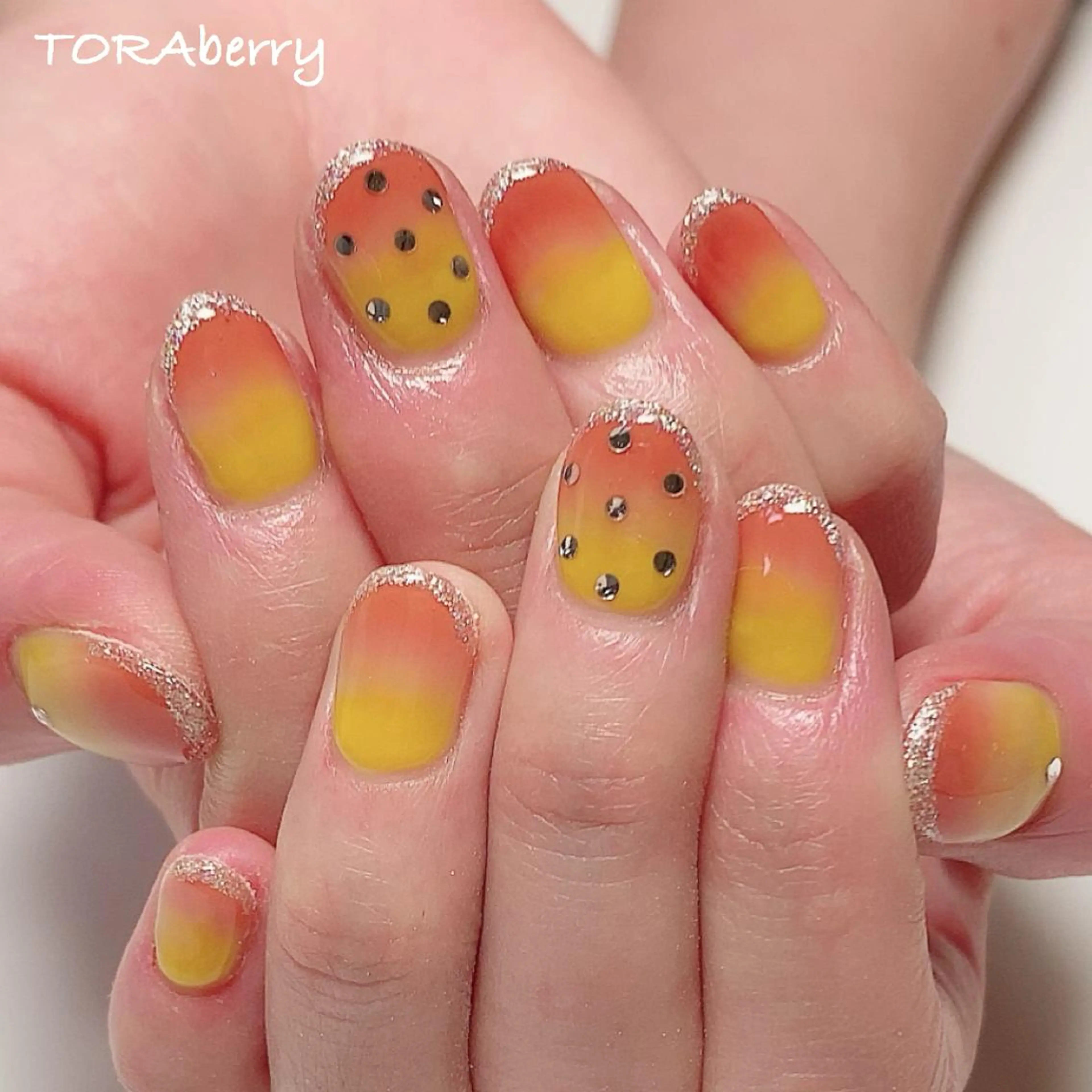 ネイル グラデーション ハンドネイル ネイリスト なつみのネイルデザイン