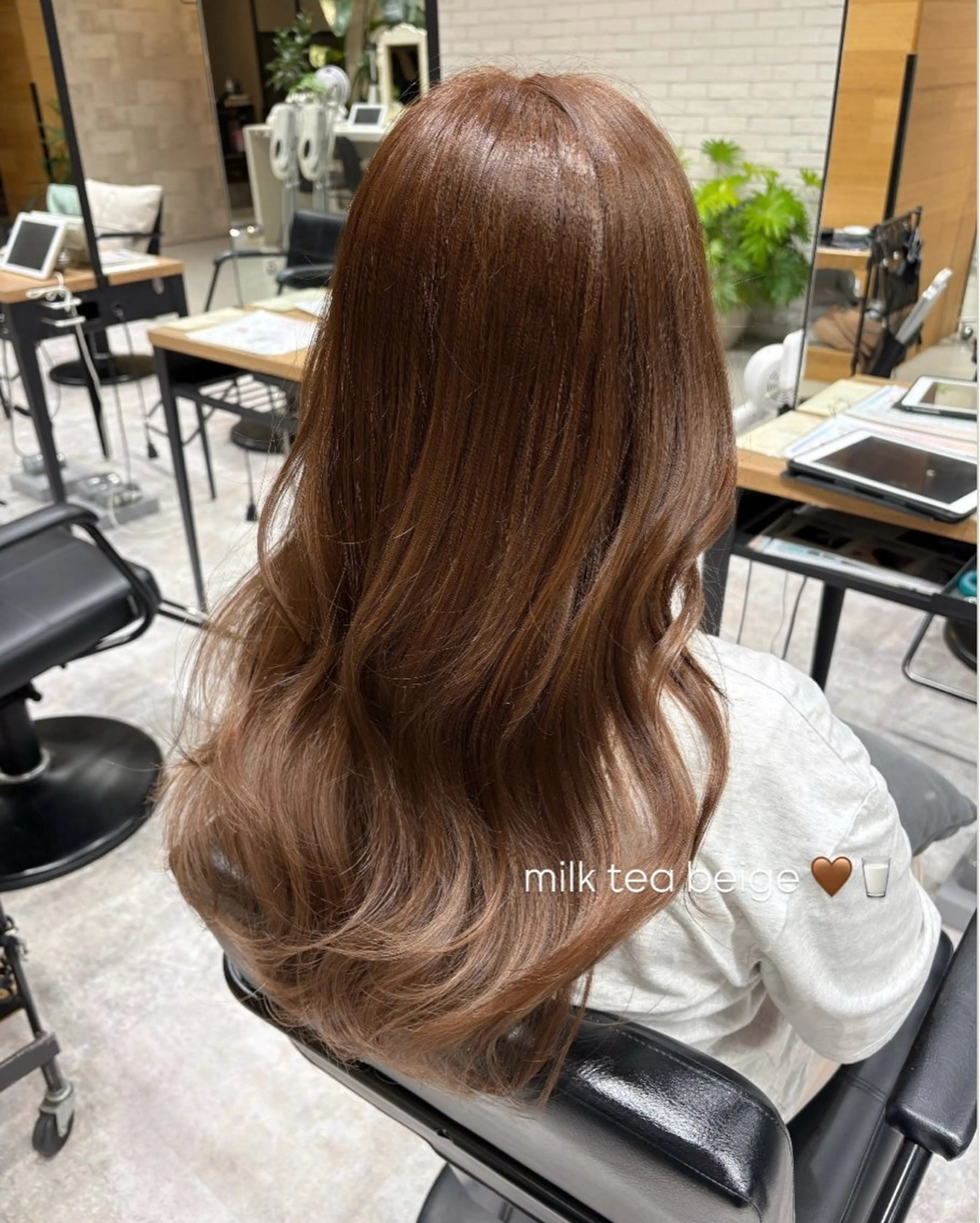 カラー ベージュカラー ミルクティーベージュ The C 海老名 SHUREIのヘアスタイル