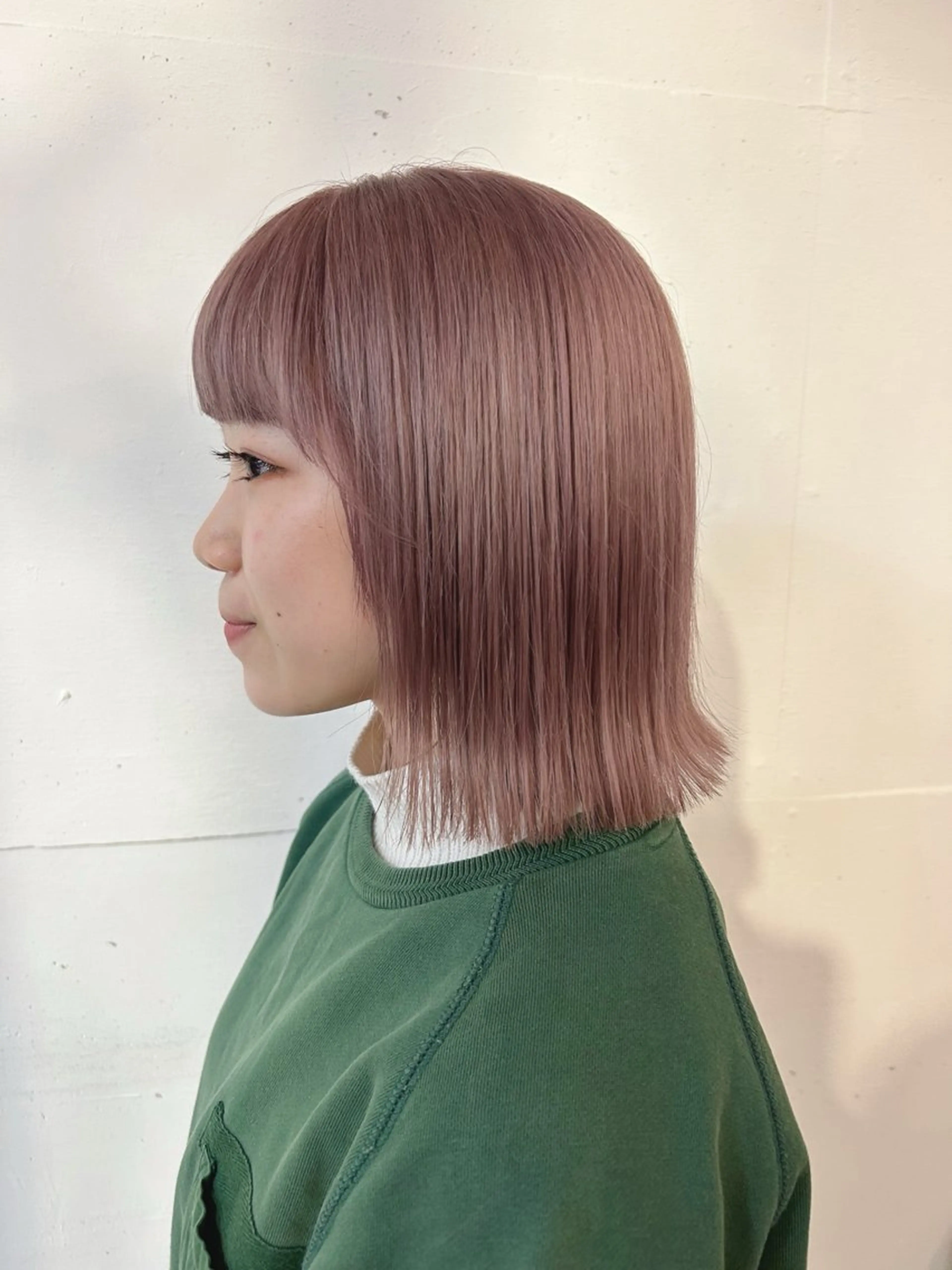 カラー 💛🤍U too e’s 鎌倉🧸のヘアスタイル