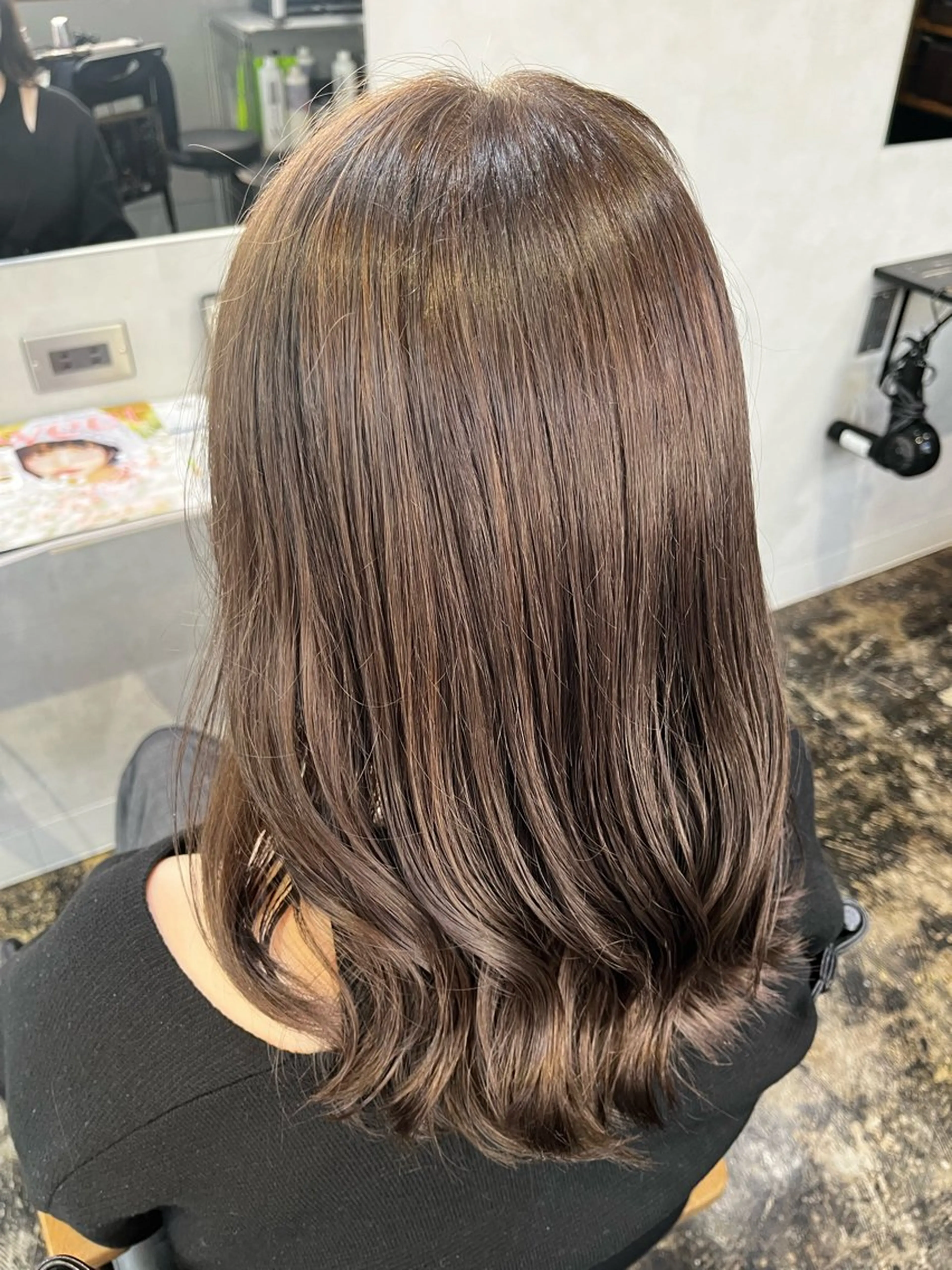 セミロング カラー ブラウンカラー 透明感カラー カット ヘアカラー トリートメント ハイトーン/韓国風/ 艶髪/吉祥寺のヘアスタイル