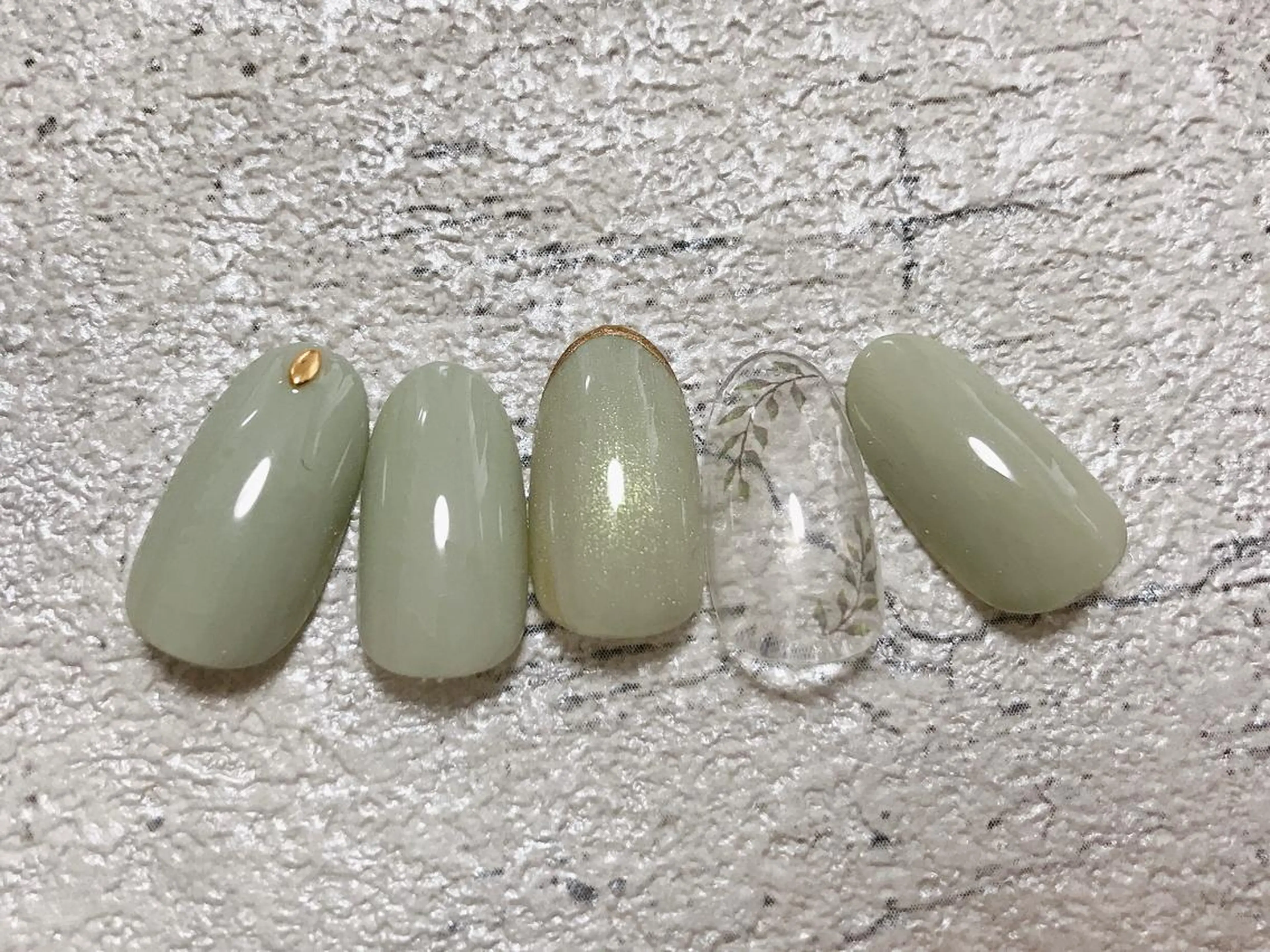 ネイル シンプルネイル kiki nail &brow二子玉川の眉毛・アイブロウイメージ