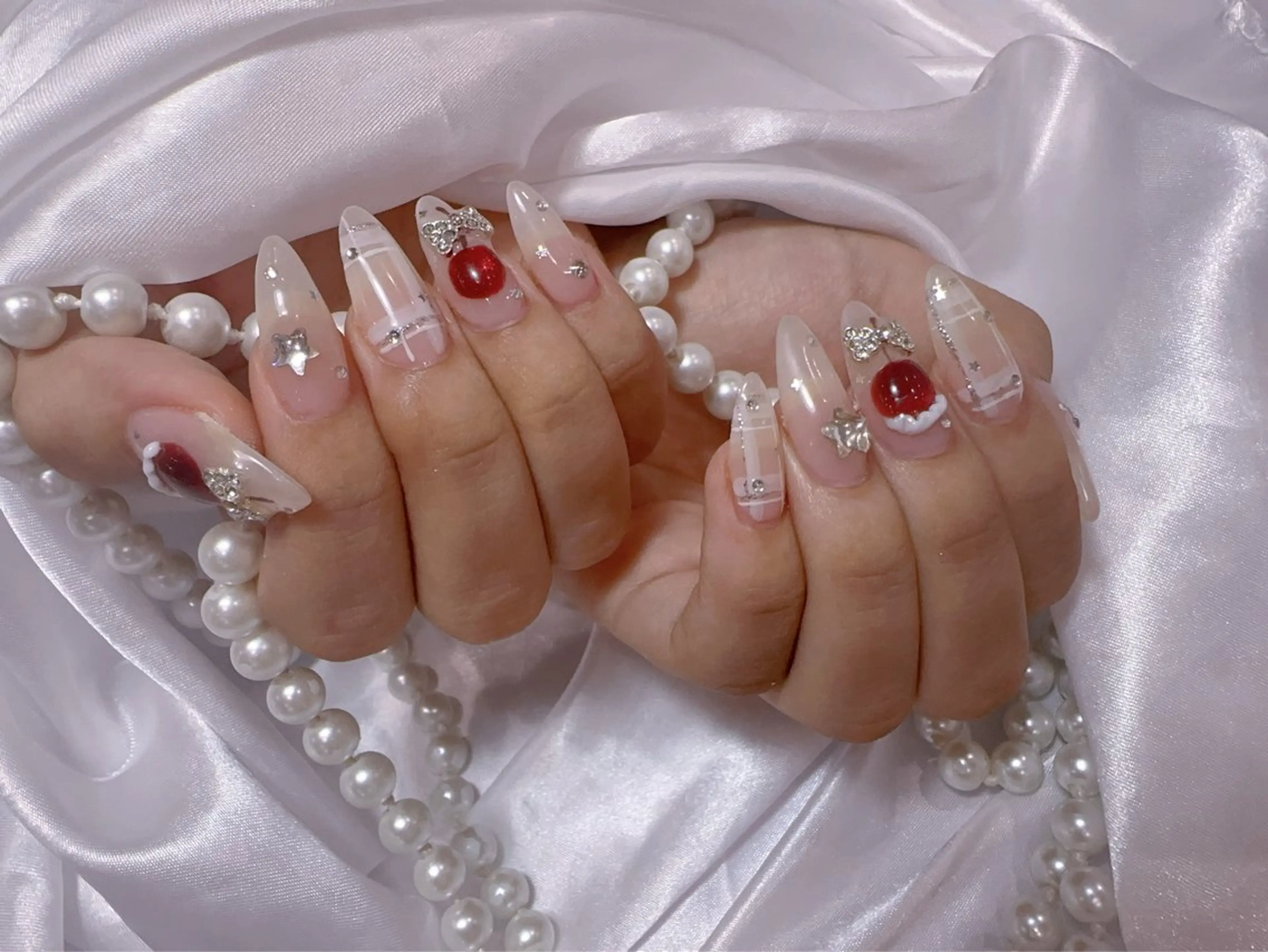 ネイル アートネイル フラッシュネイル フレンチネイル ジェルネイル ガラスフレンチ ハンドネイル You&Me Miyuのネイルデザイン