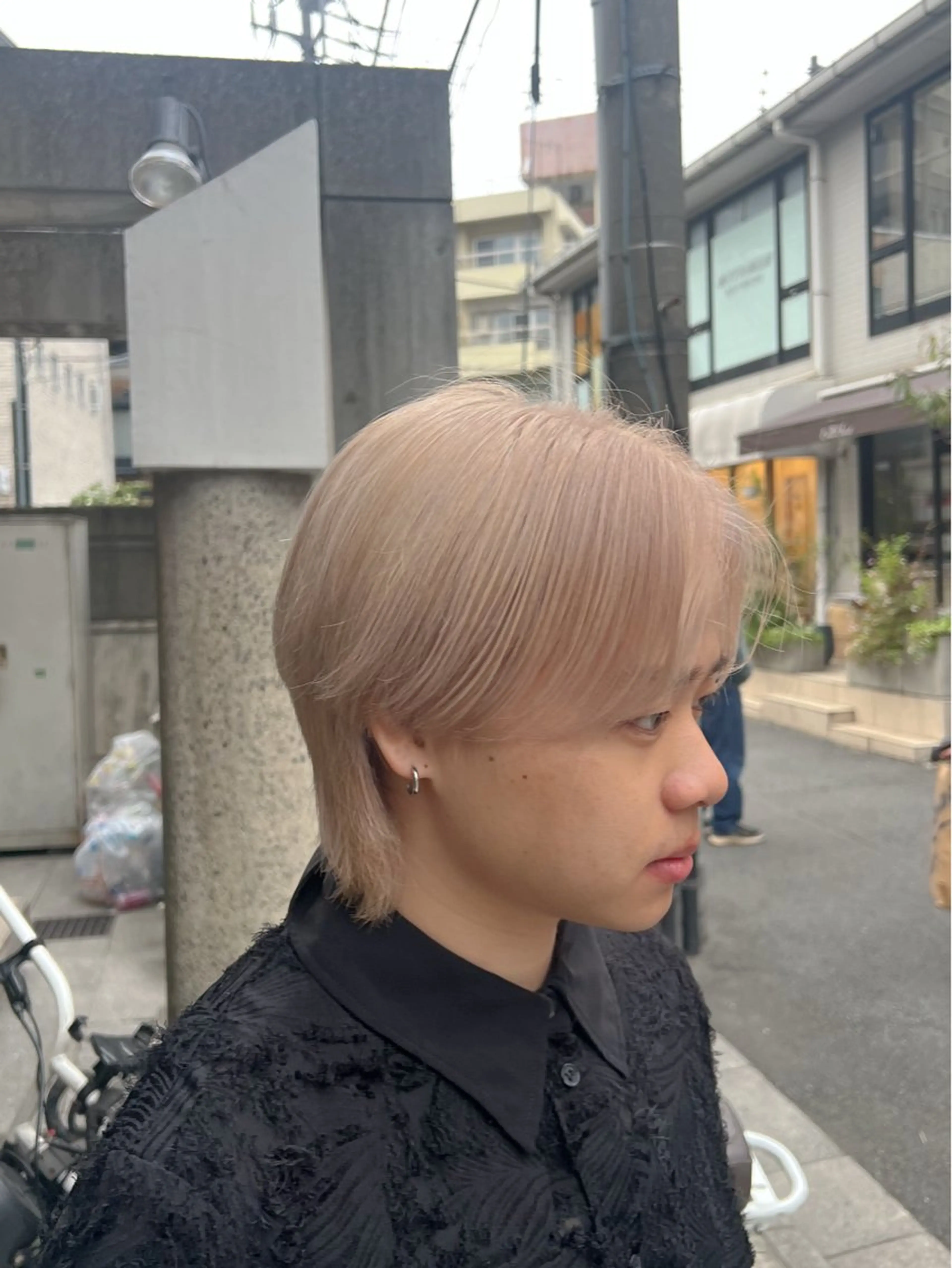 ショート カラー ヘアアレンジ メンズ ショートボブ メンズブリーチ メンズ韓国風 メンズウルフカット ベージュカラー カット ヘアカラー トリートメント レイヤー/艶髪矯正 🪐takushiのヘアスタイル