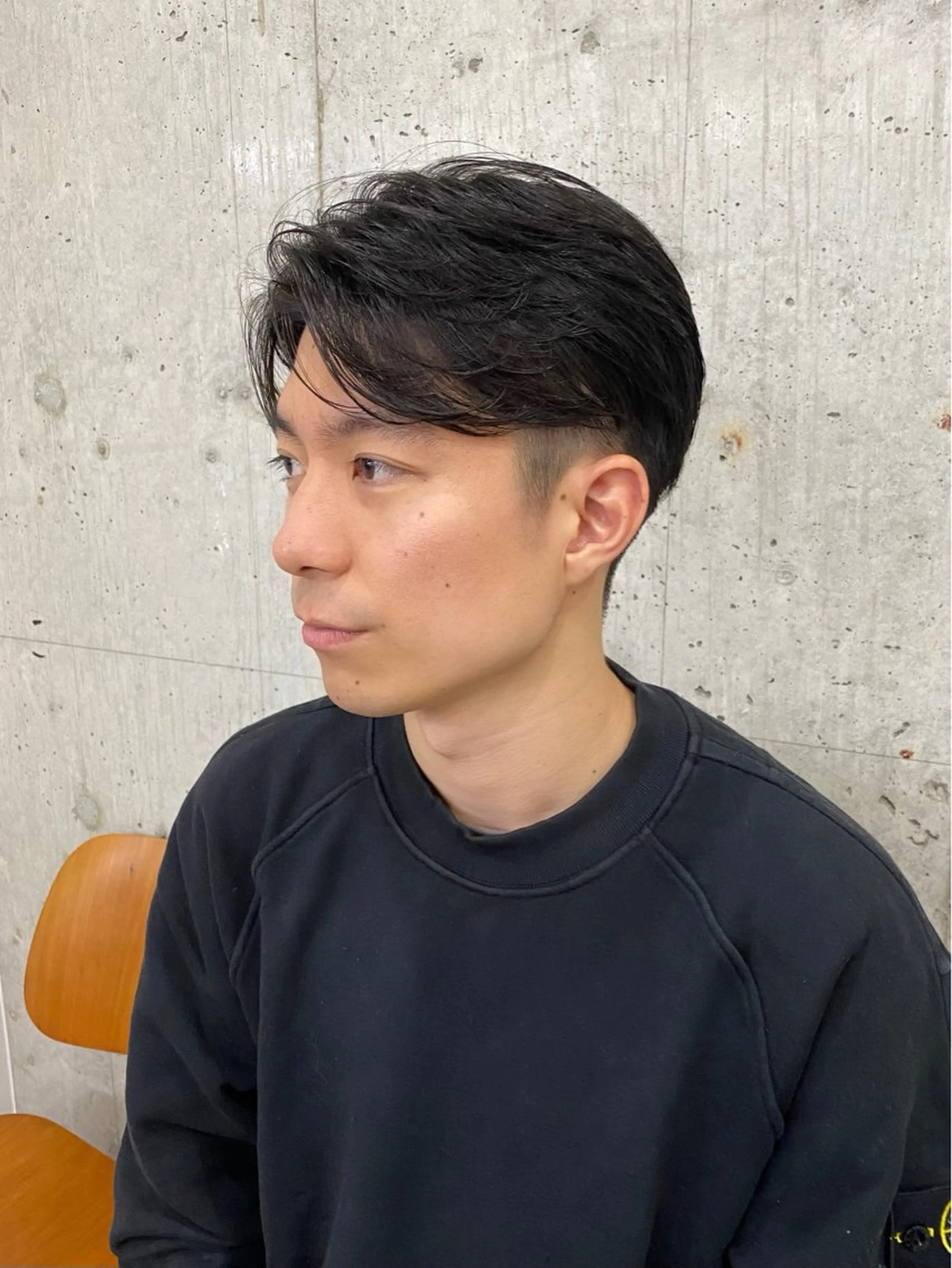 ショート メンズ センターパート 刈り上げ センターパート/ニ ュアンスパーマのヘアスタイル