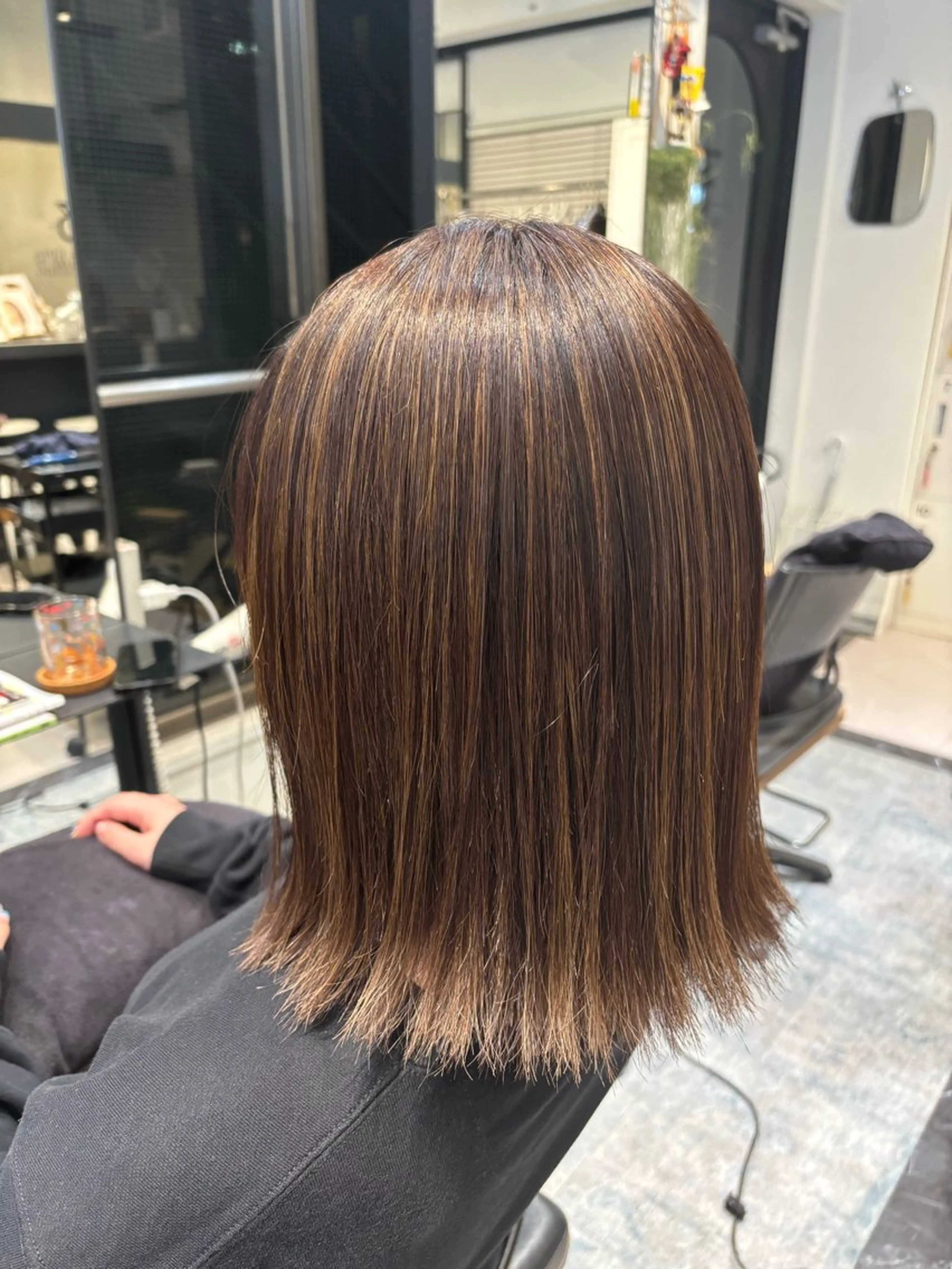 ミディアム カラー ハイライトカラー ハイライト ニシムラ アヤカのヘアスタイル