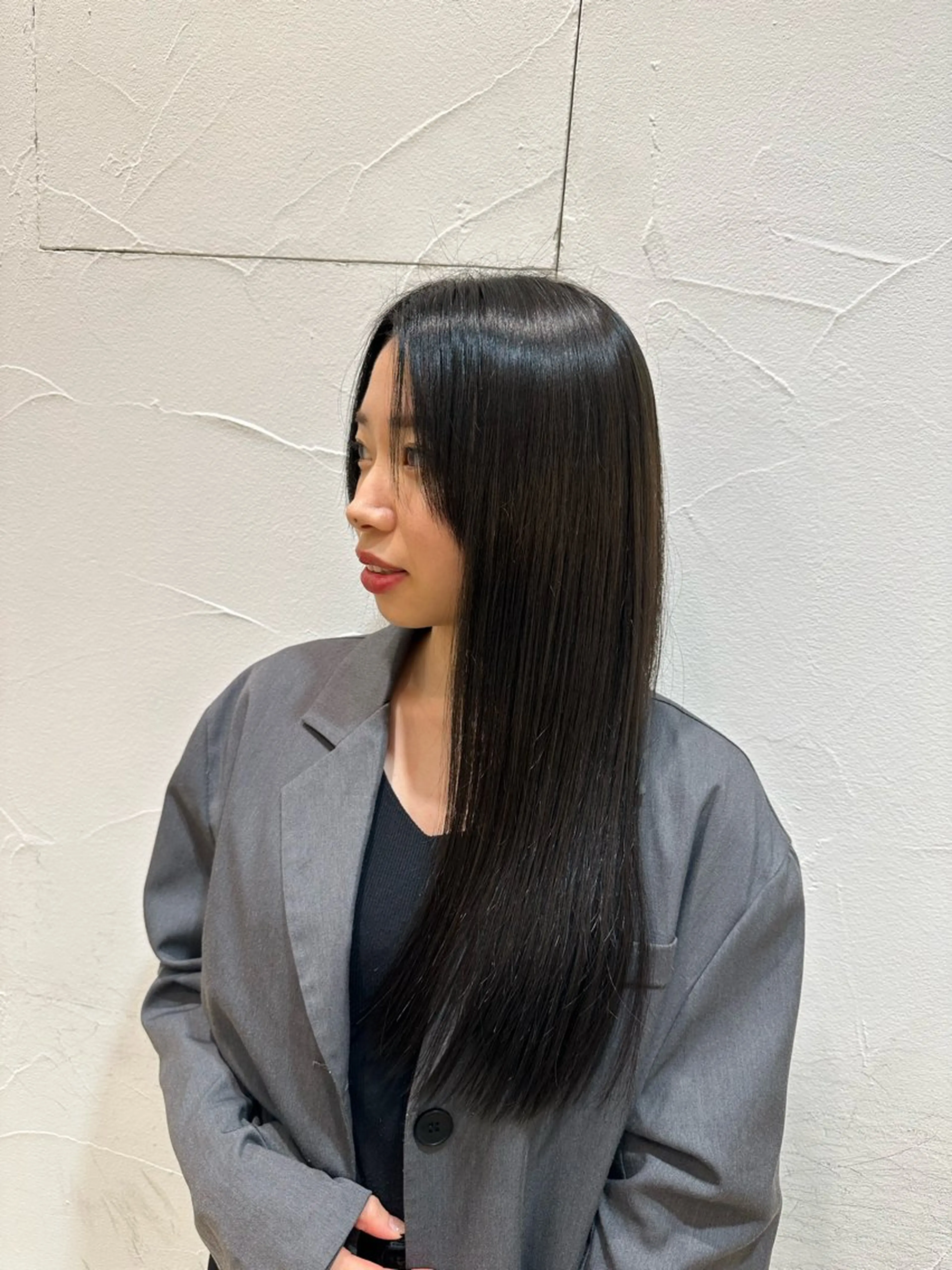 💎【就活生必見!】ミニモ学割地毛風暗髪カラー+プチトリートメント+ブロー💎の写真