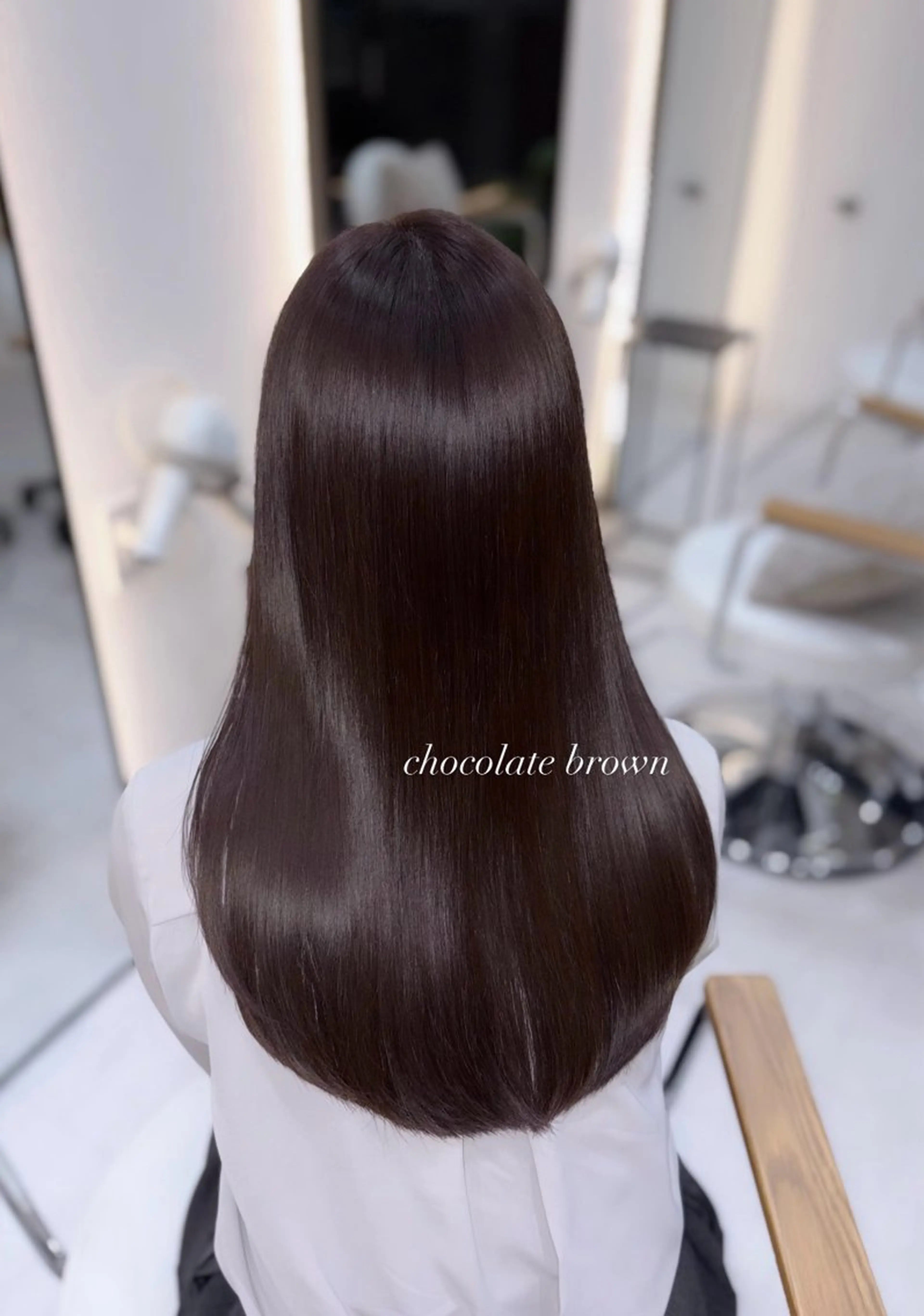 ロング カラー ブラウンカラー チョコレートブラウン トリートメント カット ヘアカラー トリートメント 艶髪・透明感カラー・ 韓国ヘア・Yuriのヘアスタイル