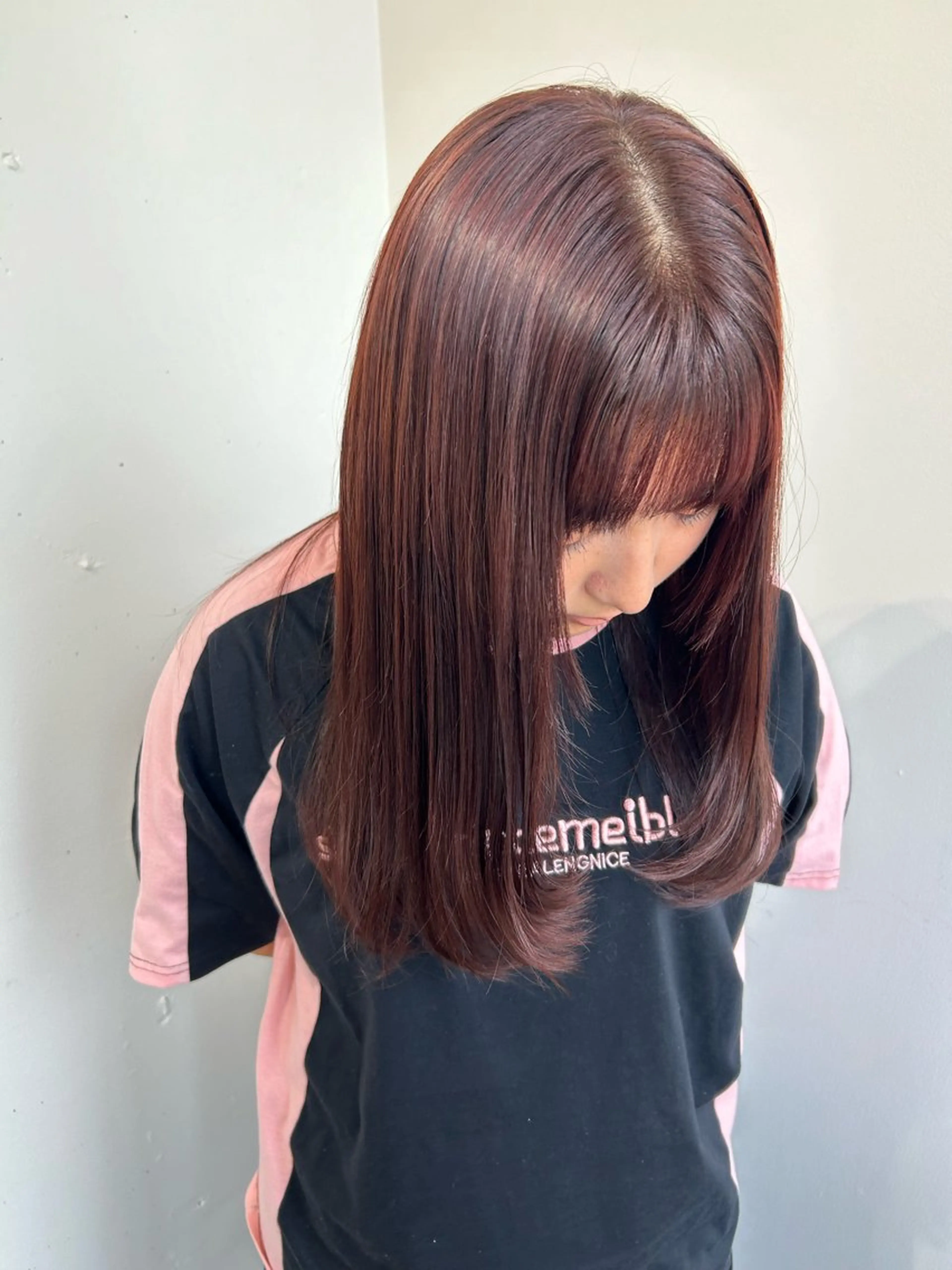 ミディアム カラー カット ヘアカラー ベージュ/ダブルカラ ー/新潟駅/青柳萌果のヘアスタイル