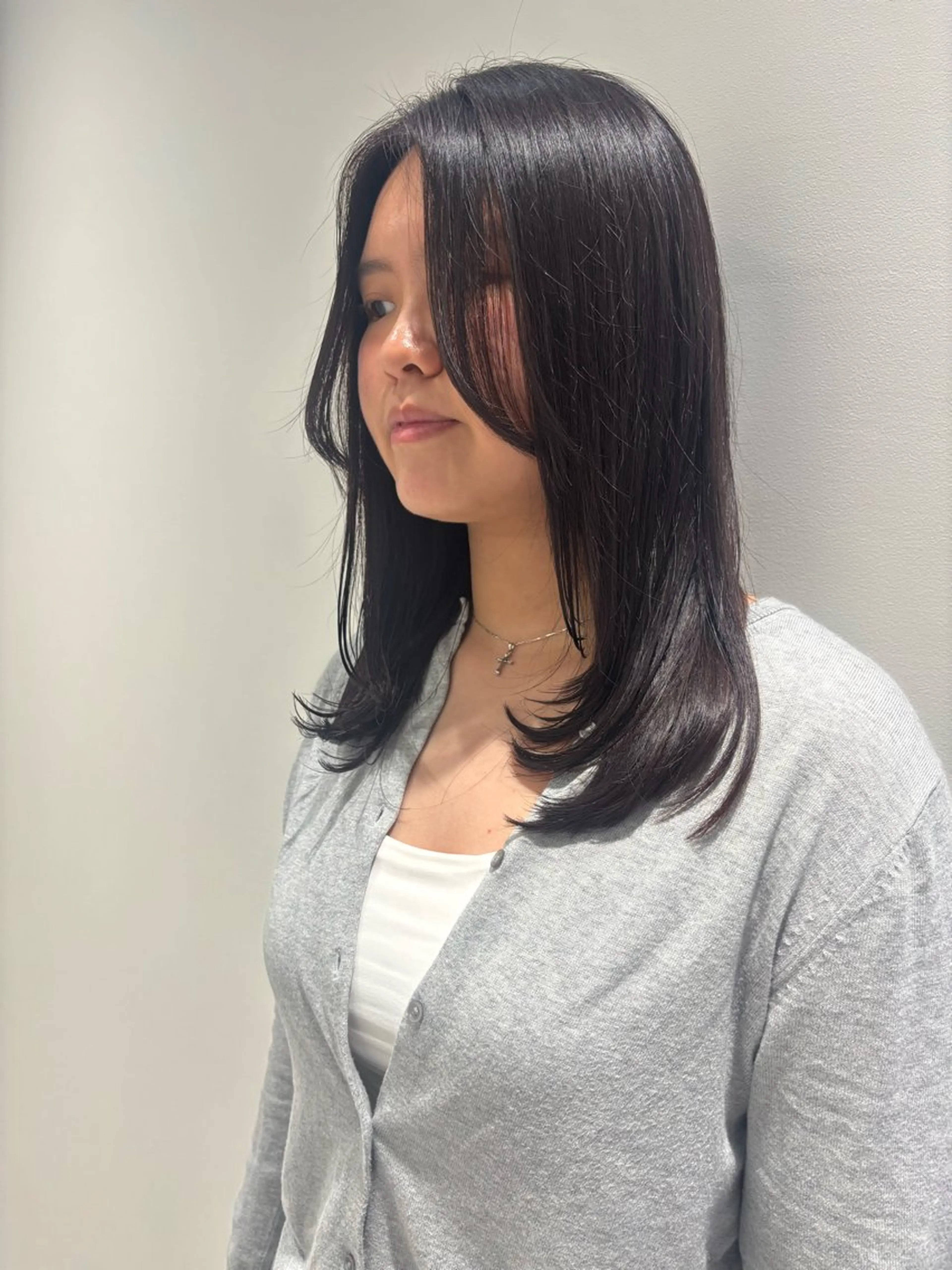 ミディアム カット RYONA/大阪/ 韓国風レイヤー🎀のマツエク・マツパデザイン