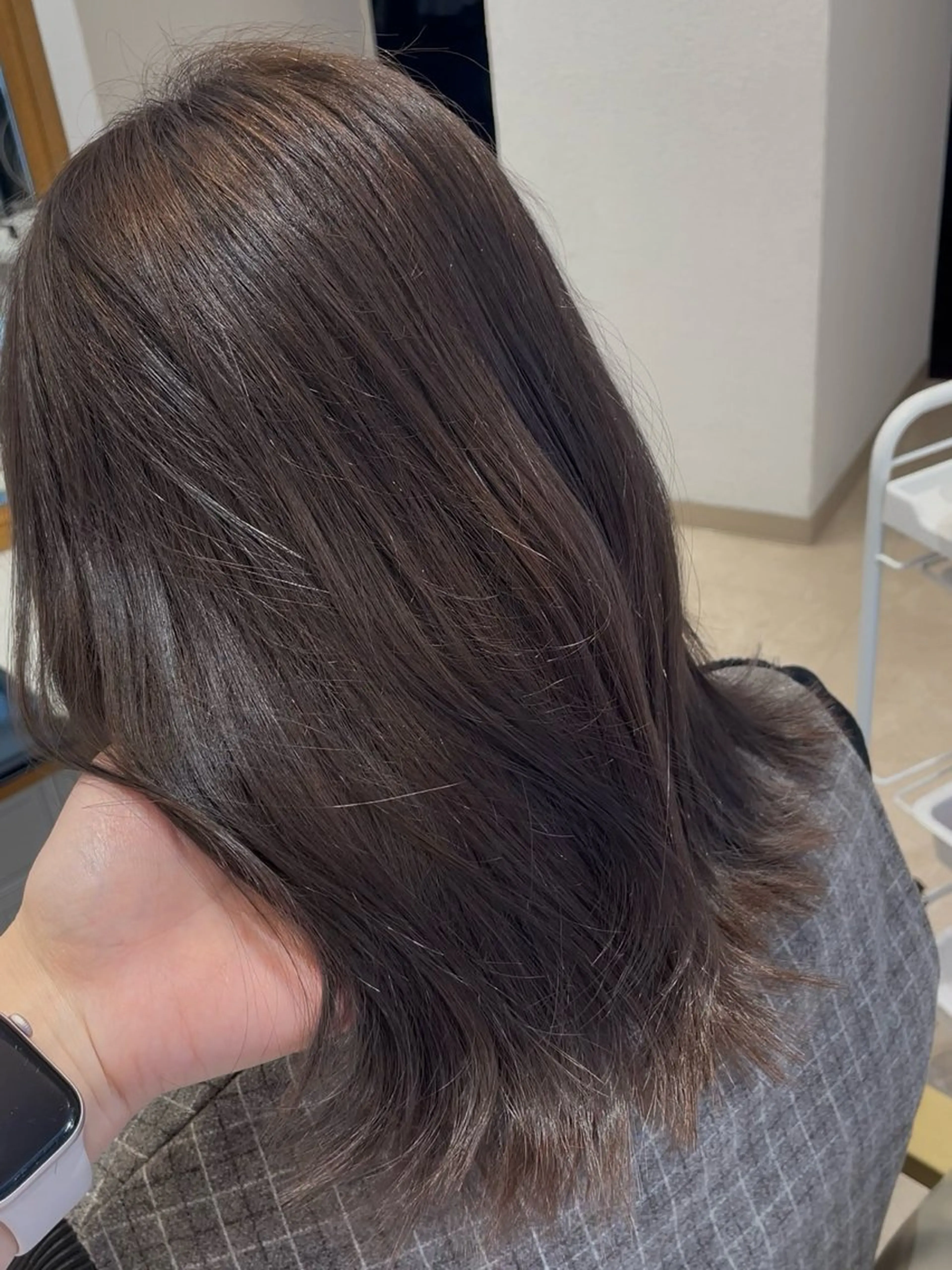 ミディアム カット ヘアカラー トリートメント 髪質改善ケア/透明感 カラー伊藤 千尋のヘアスタイル