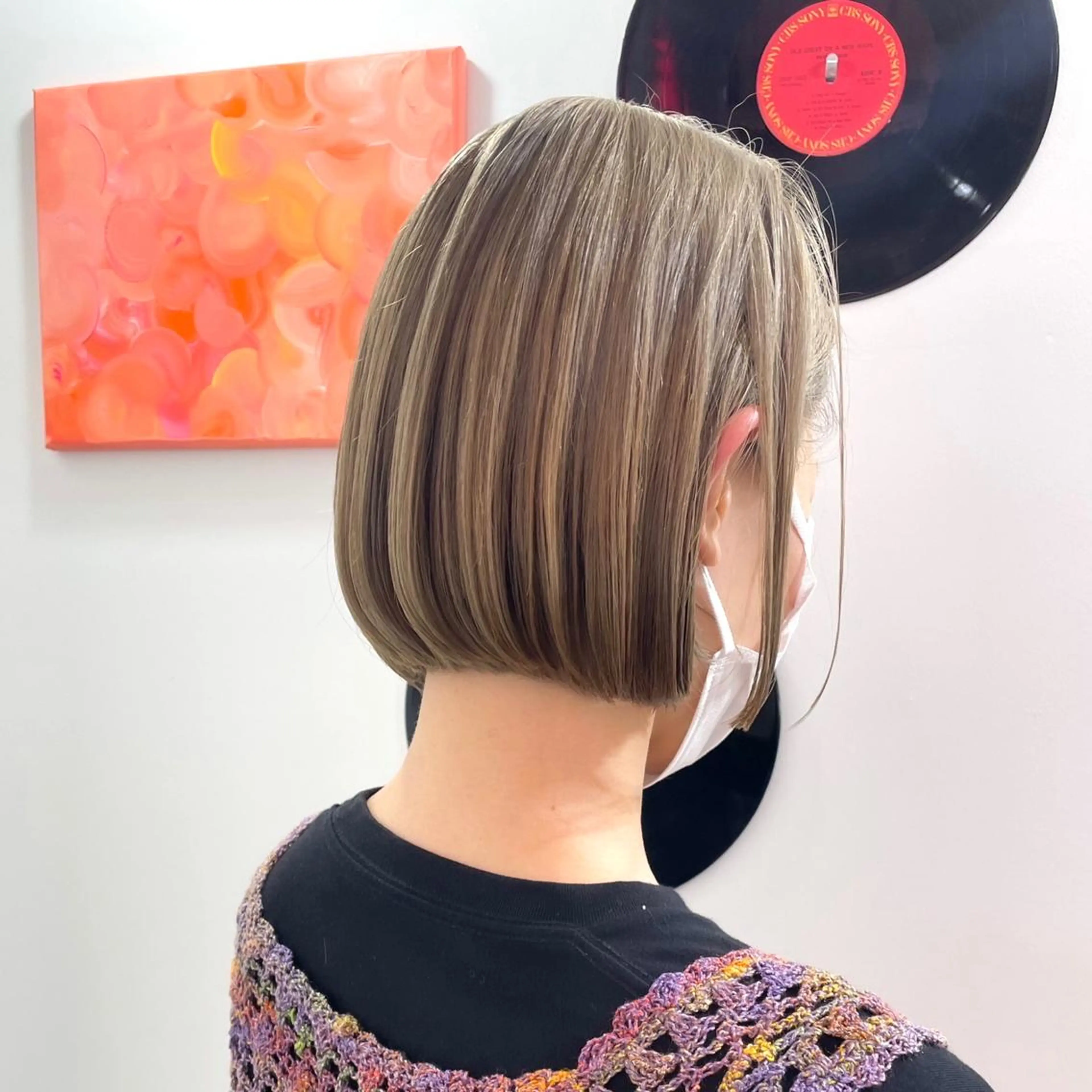 ショート カラー パーマ ヘアアレンジ メンズ キッズ ネイル マツエク・マツパ アイブロウ 🧨ブリーチー×ボブ レイヤー💎じゅえるのヘアスタイル