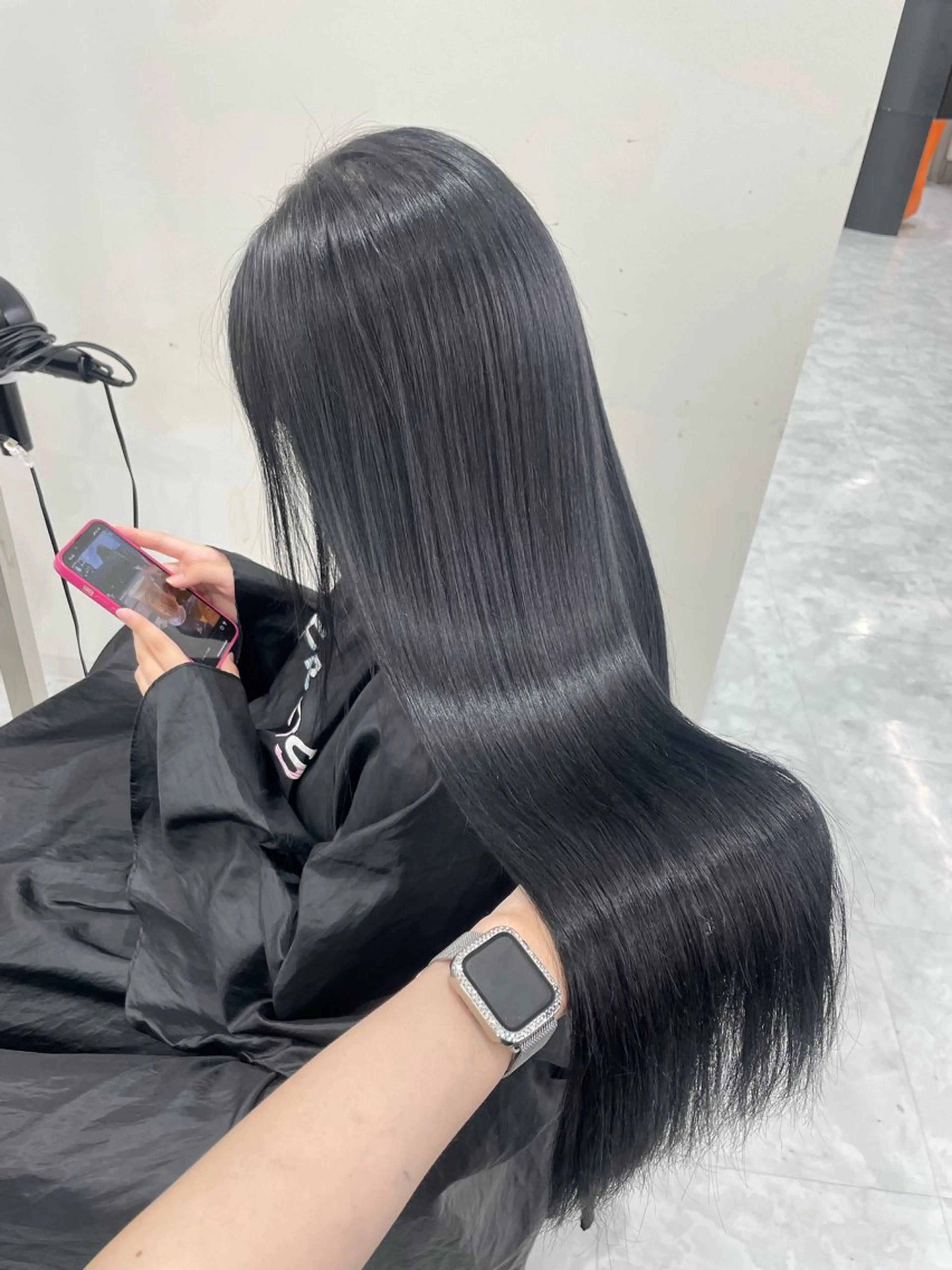 ロング カラー 黒髪 ブリーチなし🌼トレ ンド🌼似合わせのヘアスタイル