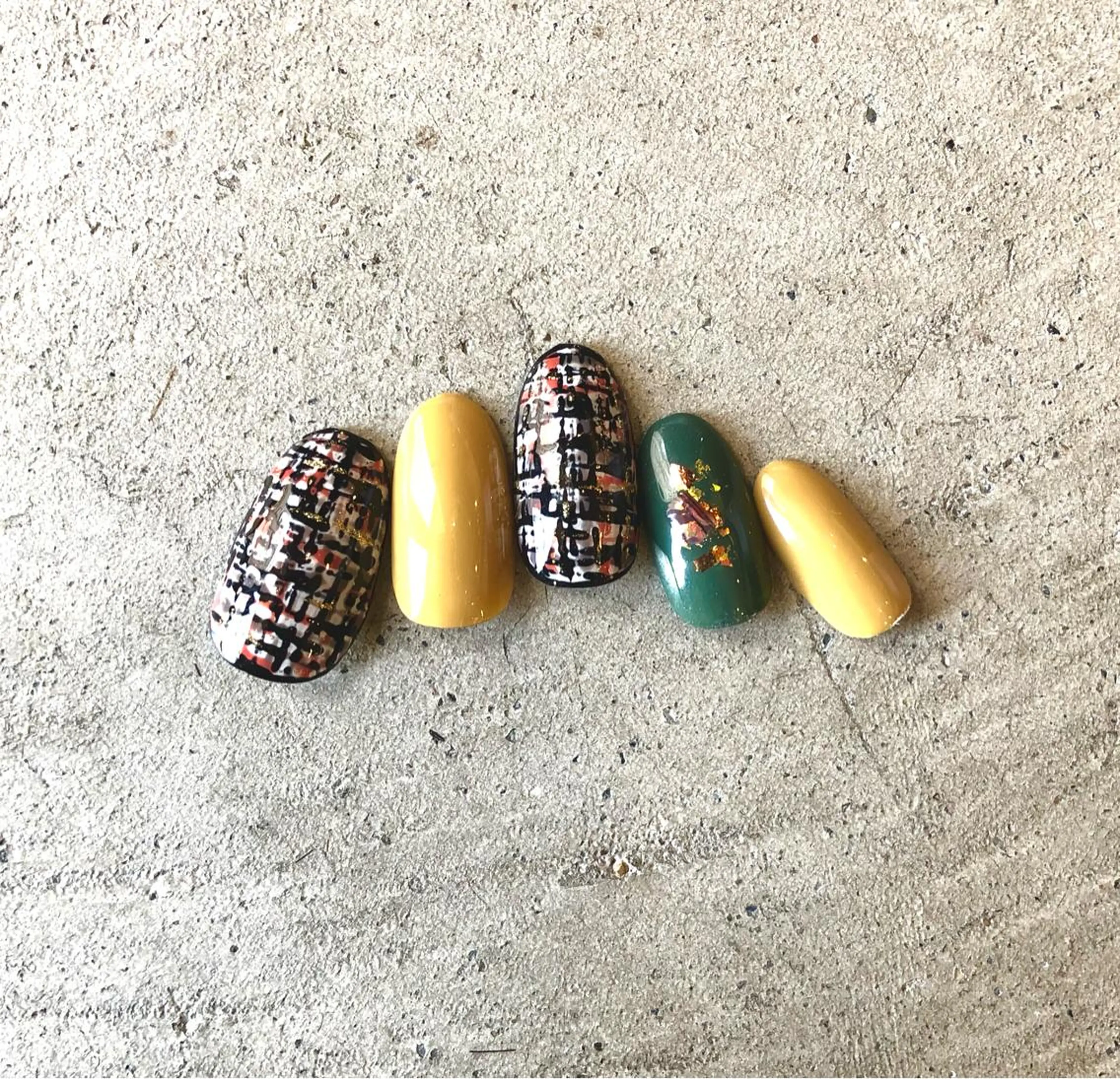 ネイル ツイードネイル TRAM-nail moriizumiのネイルデザイン